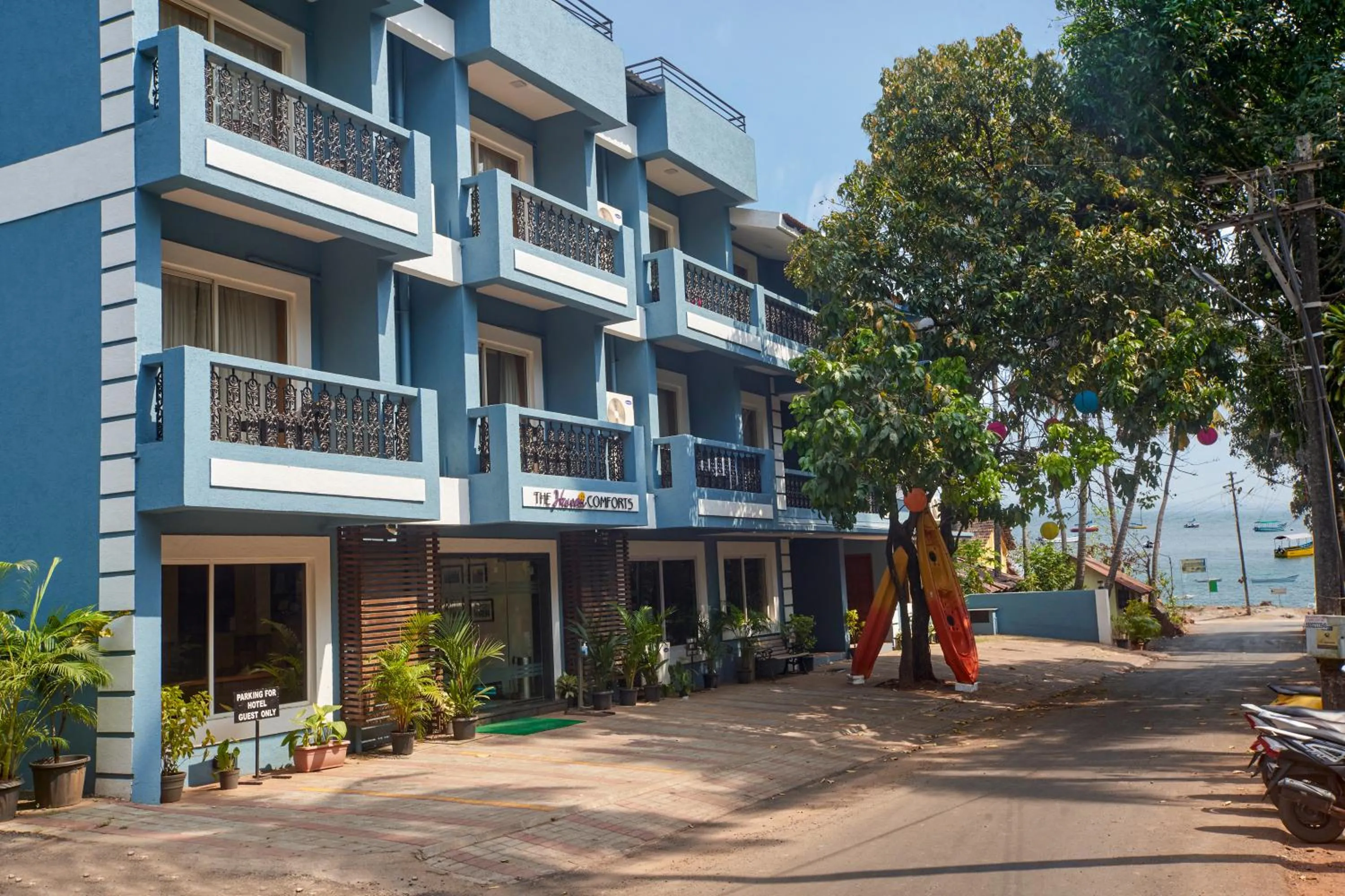 Property building in The Hawaii Comforts Panjim Donapaula