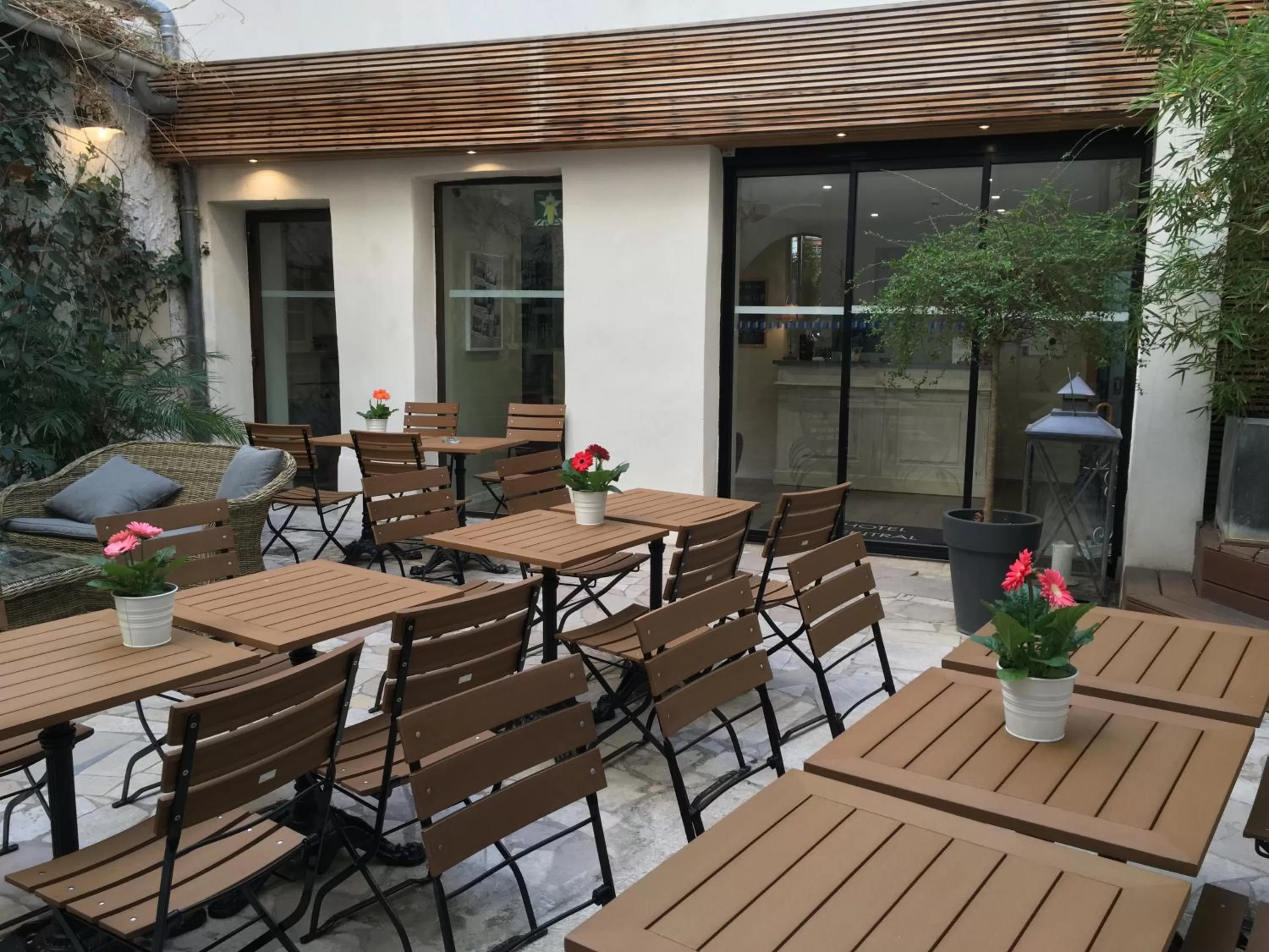 Balcony/Terrace in Hôtel Central