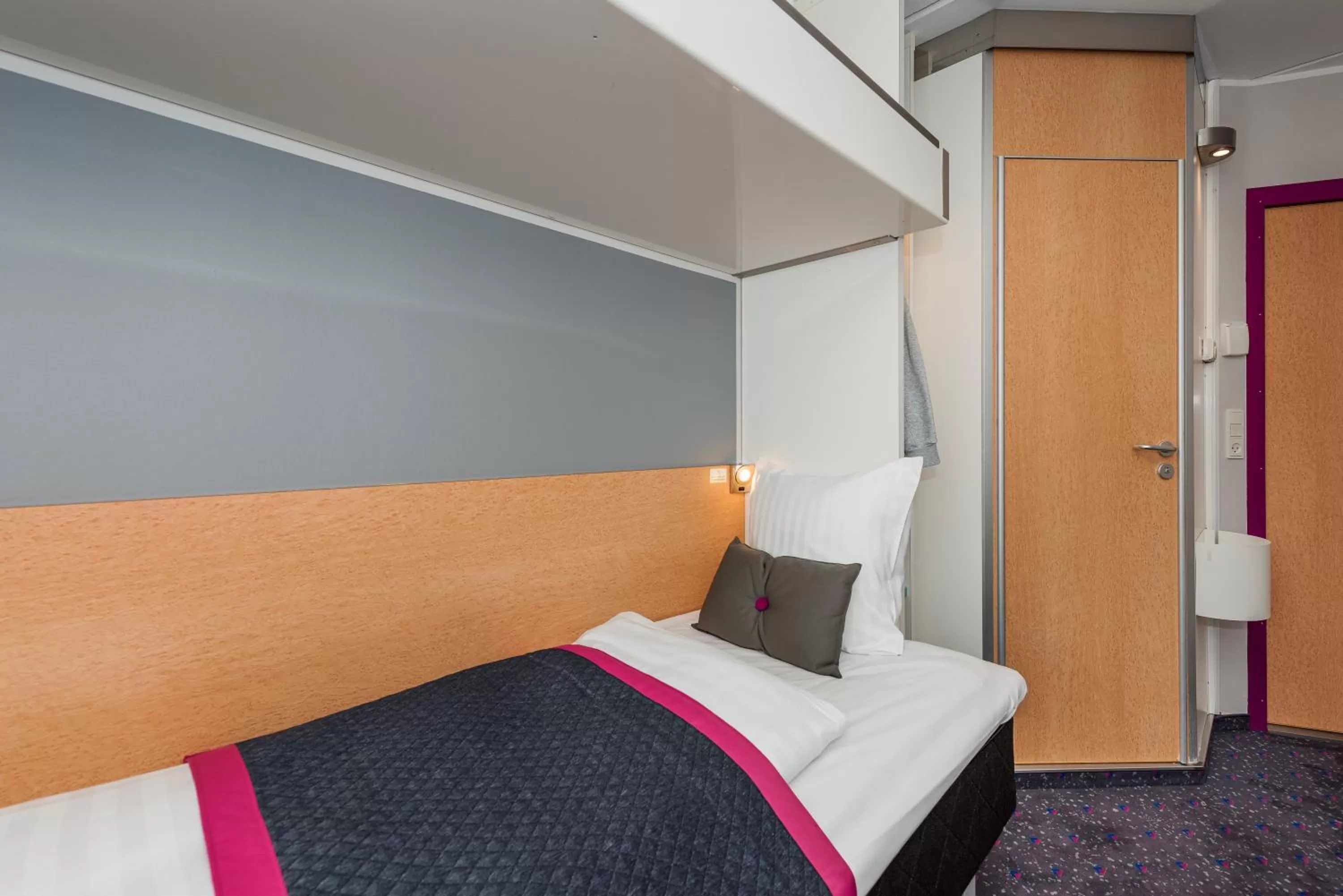 Bed in Cabinn Odense