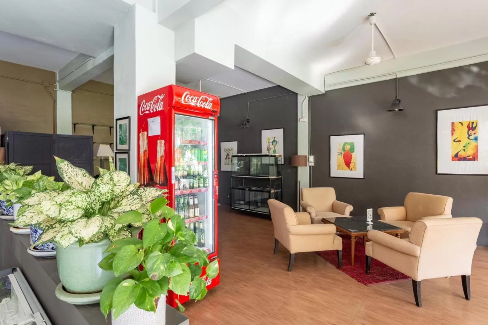 Lounge or bar in THE BEACH CHA AM Residence