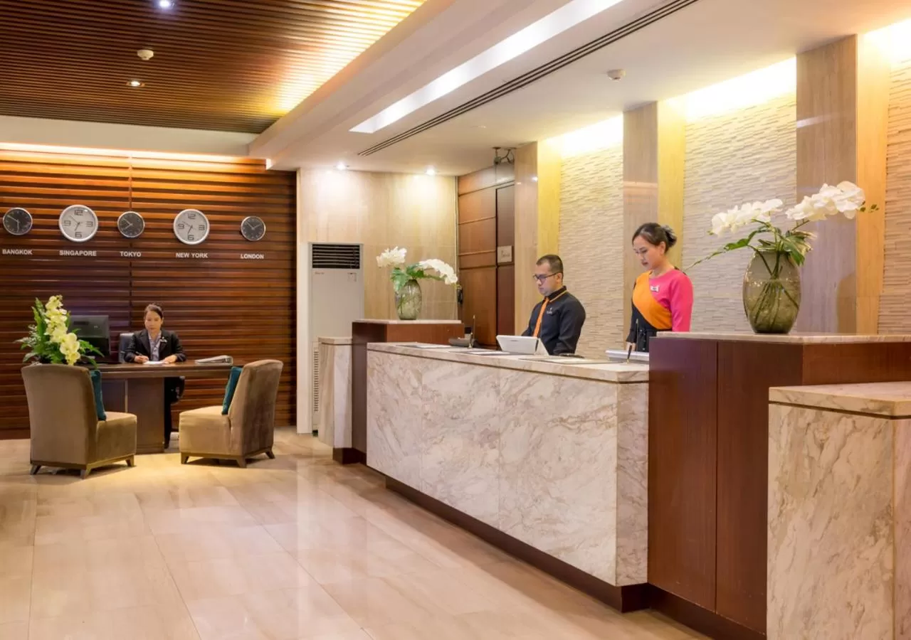 Lobby or reception in FuramaXclusive Asoke, Bangkok
