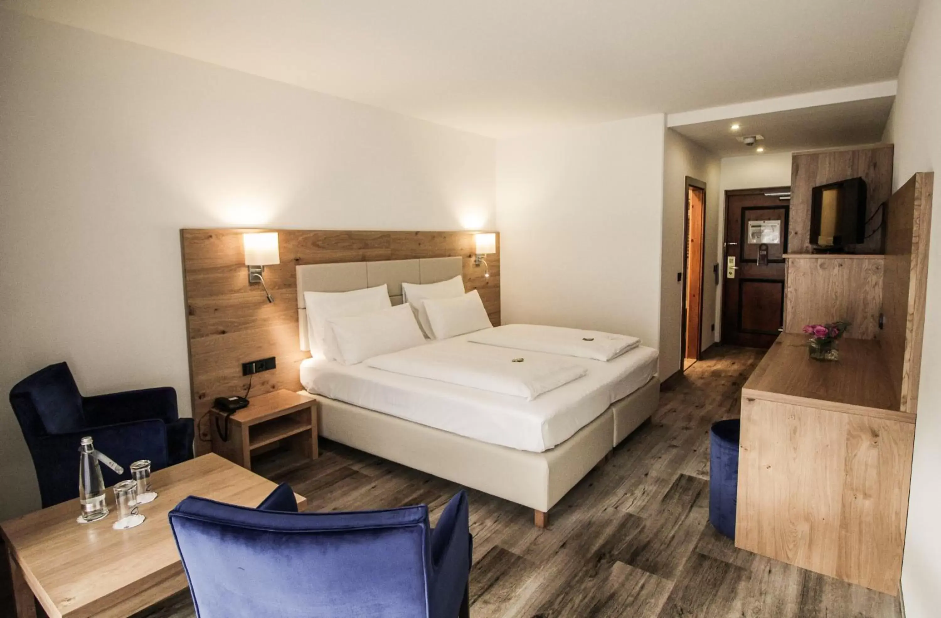 Double Room with Balcony in Riessersee Hotel Double Room with Balcony in Riessersee Hotel