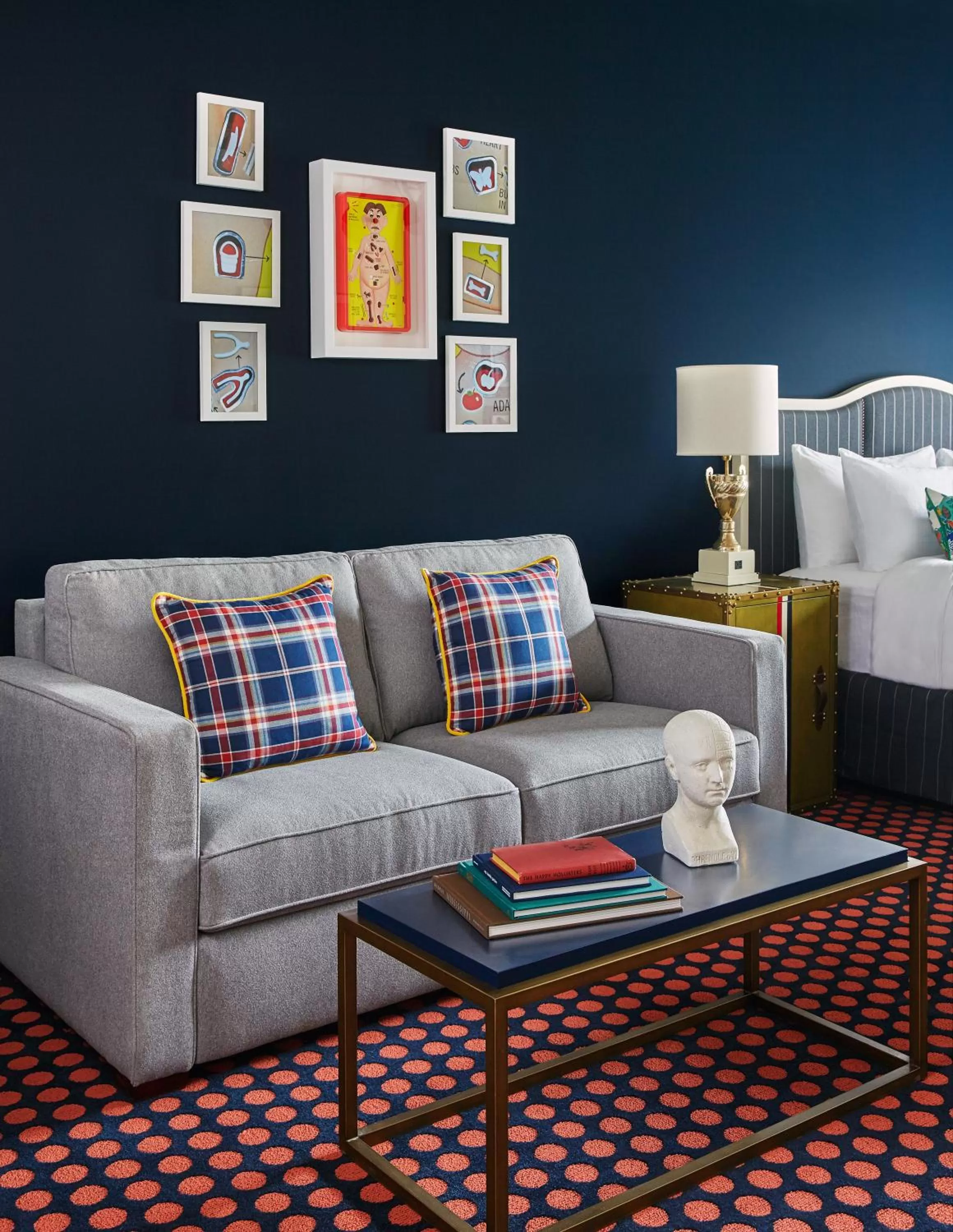 Seating area, Bed in Graduate by Hilton Oxford