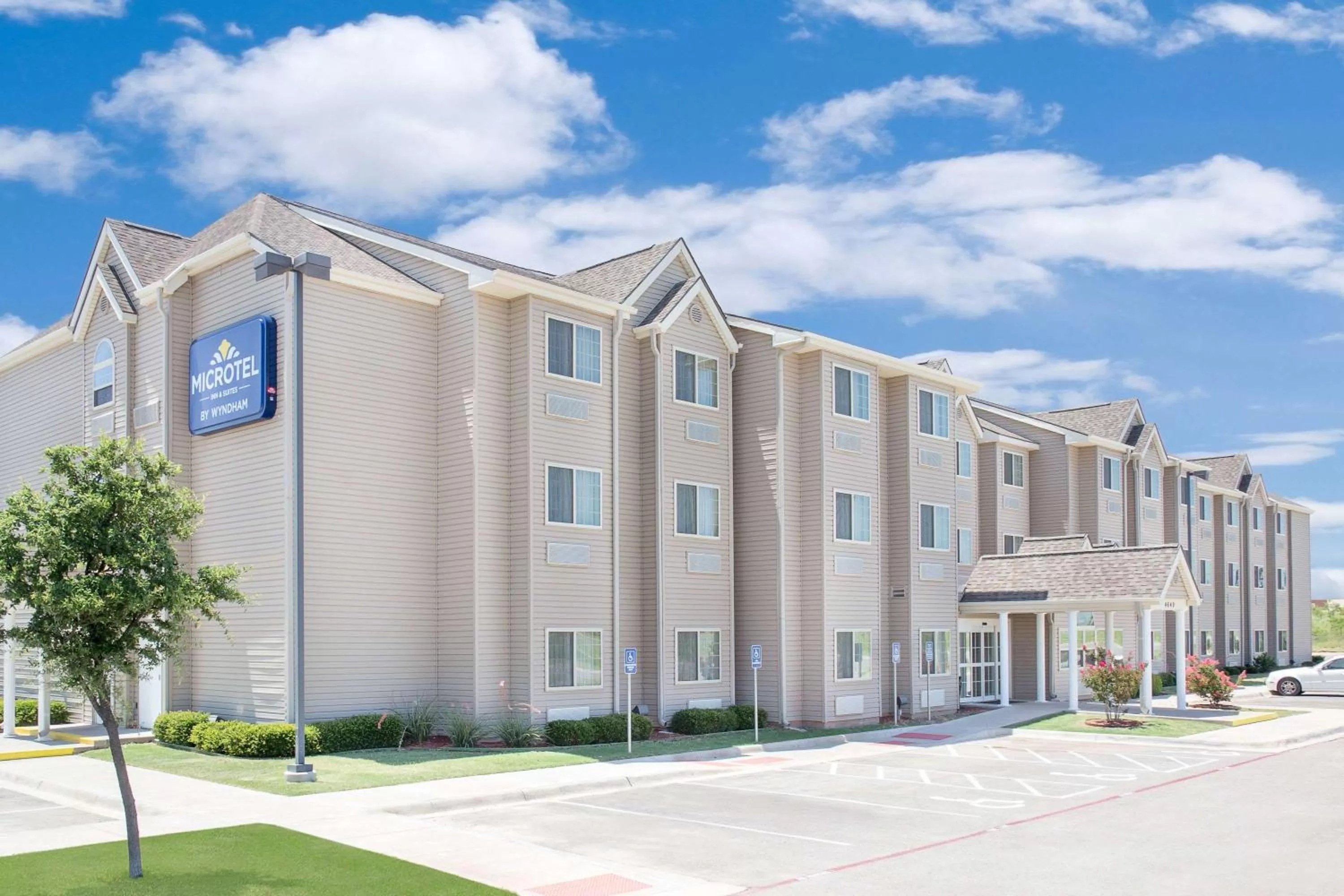 Property building in Microtel Inn and Suites San Angelo
