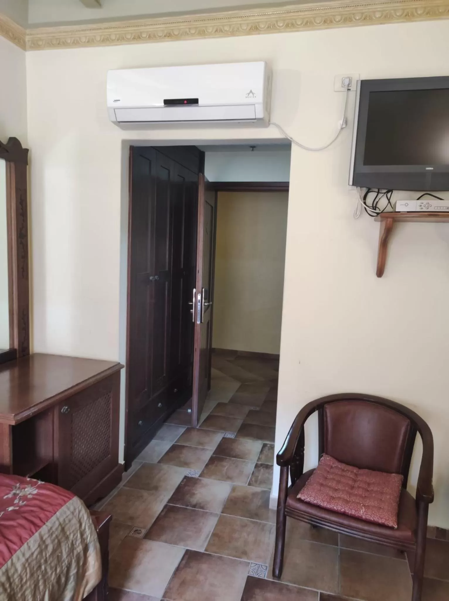 TV/Entertainment Center in Akkotel-Boutique hotel