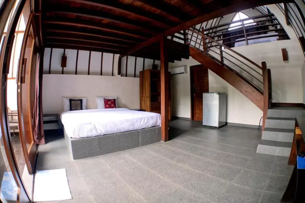 Deluxe Family Room in Oceans 5 Dive Resort Deluxe Family Room in Oceans 5 Dive Resort