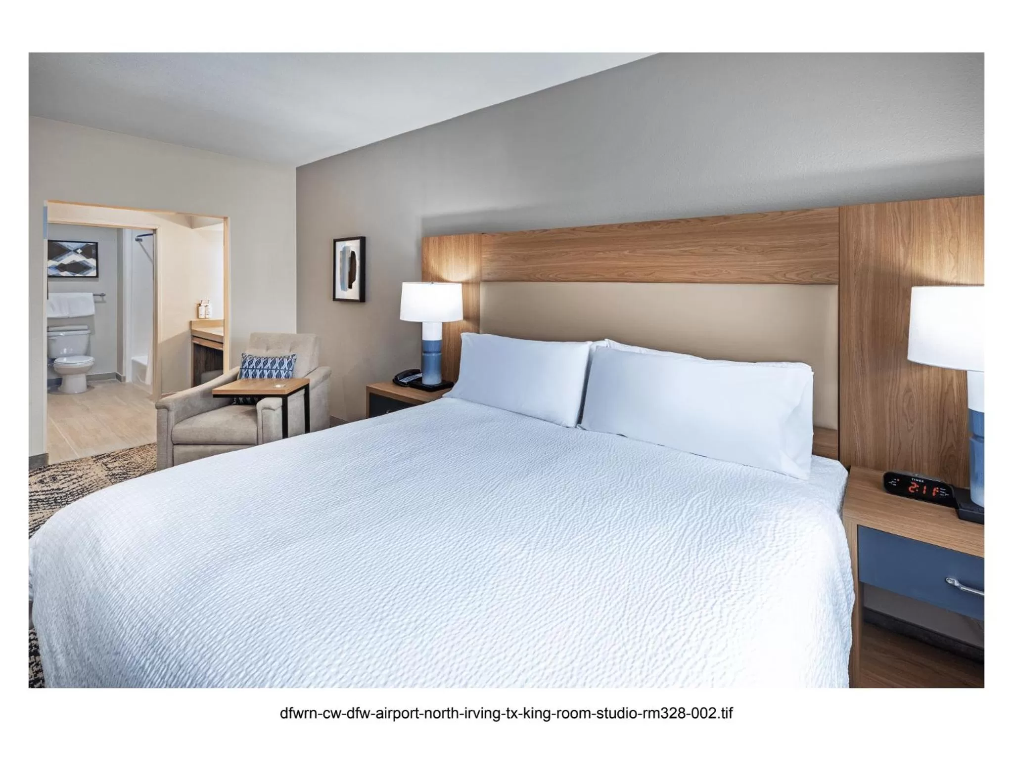 Bed in Candlewood Suites DFW Airport North - Irving by IHG
