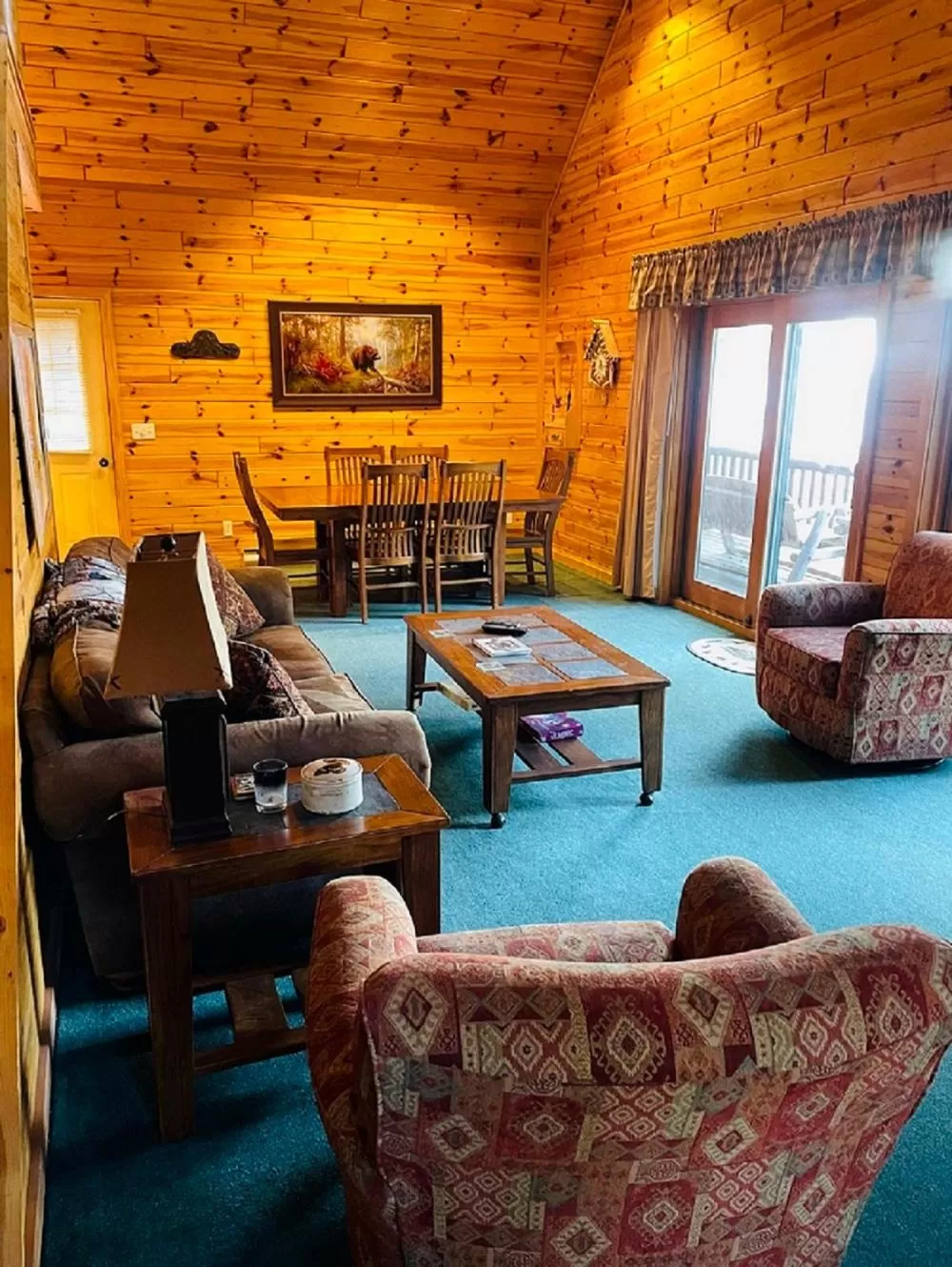 Living room in Drummond Island Resort