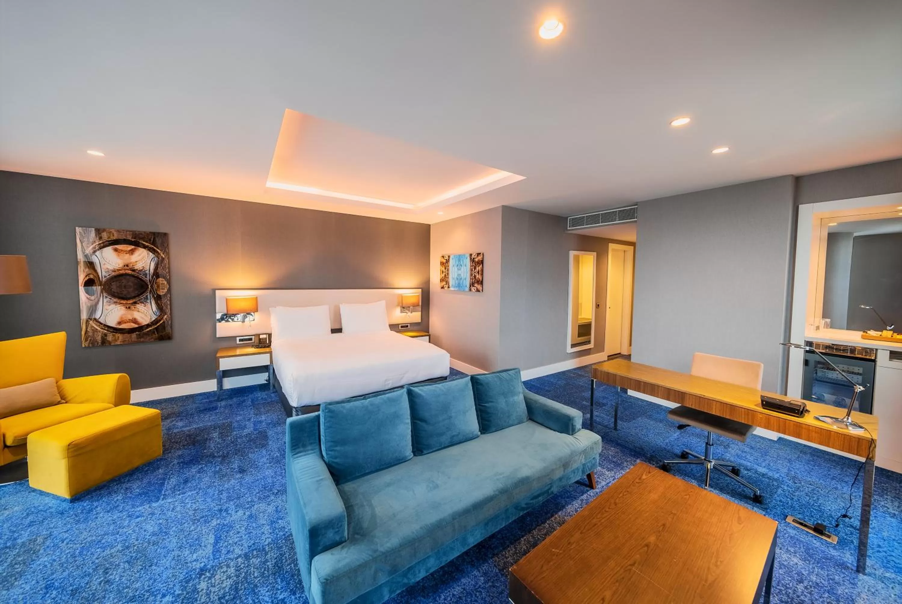 Photo of the whole room, Bed in Radisson Blu Hotel, Kayseri