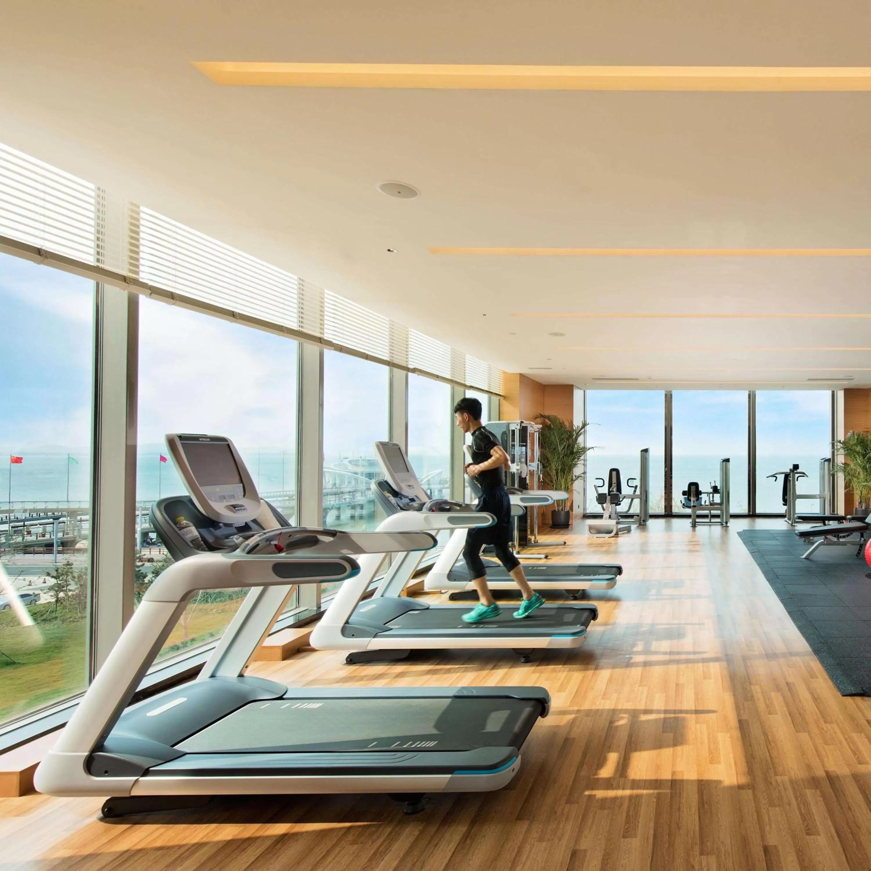 Fitness centre/facilities in Hilton Yantai Golden Coast