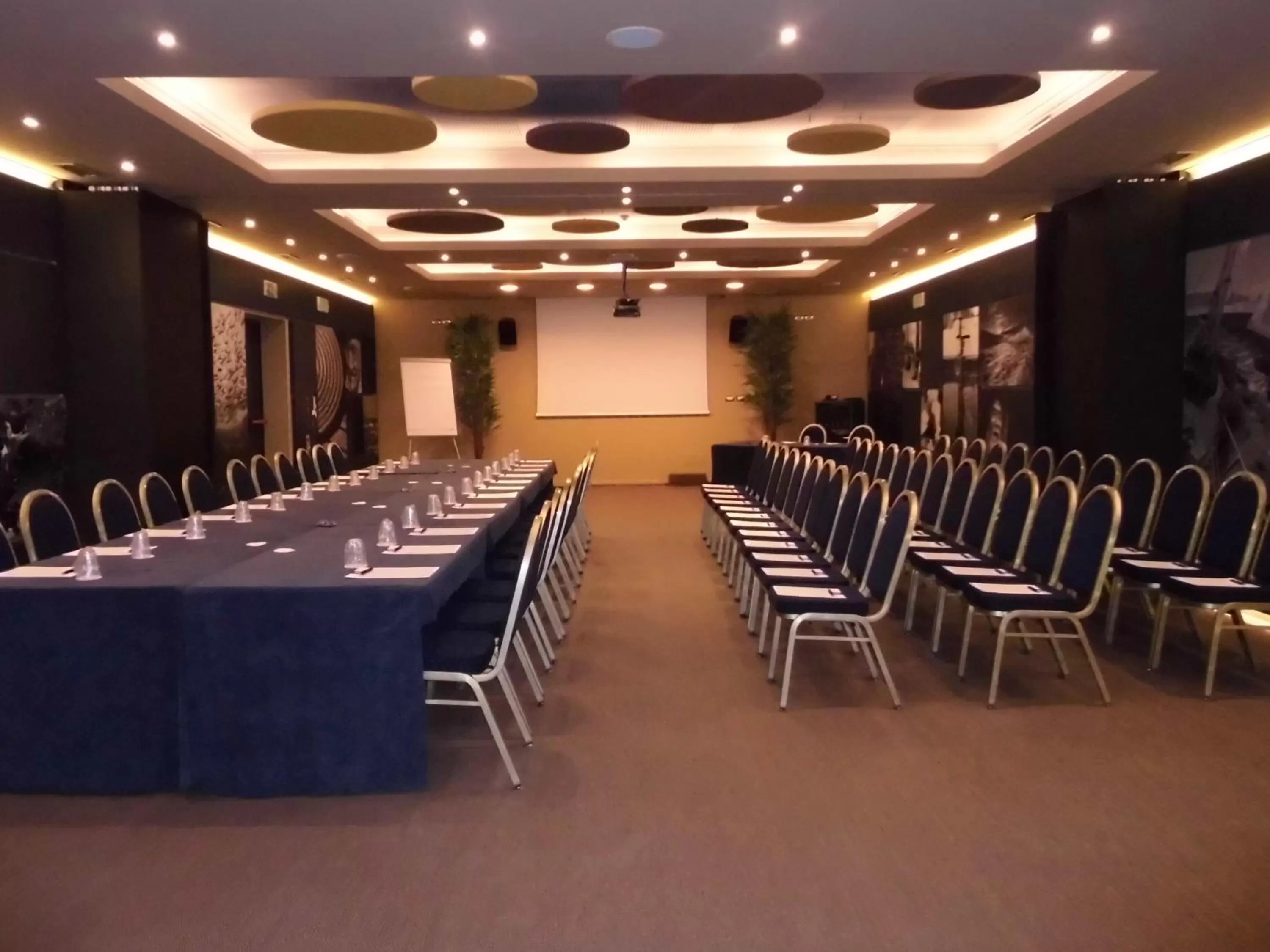 Business facilities in Hotel Tiber
