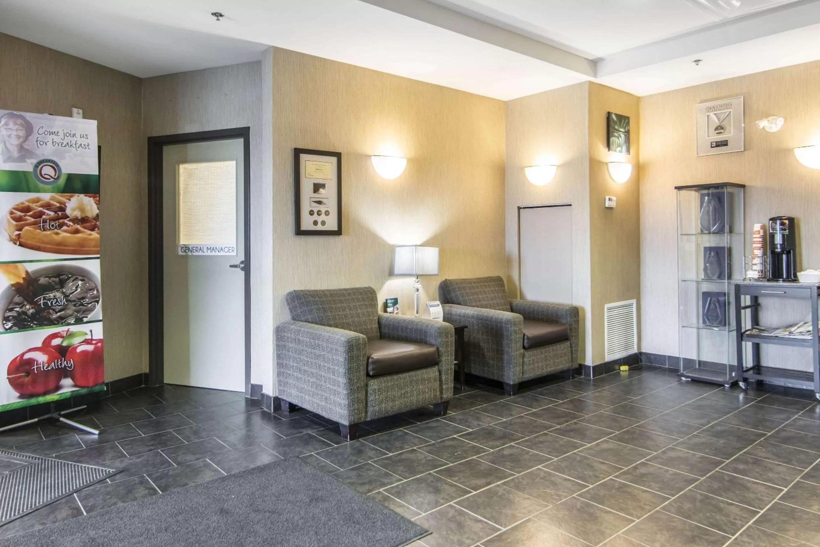 Lobby or reception in Quality Inn & Suites Thompson