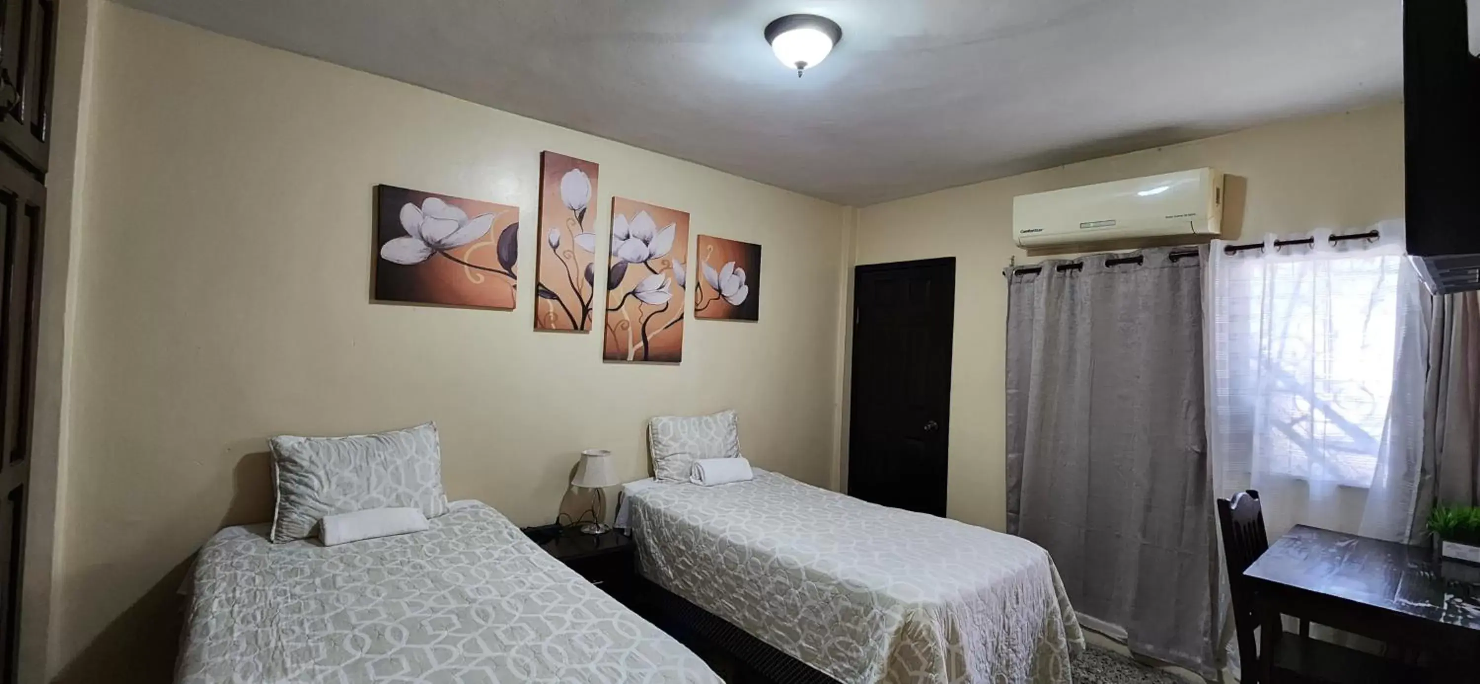 Twin Room in Casa Altamira Twin Room in Casa Altamira