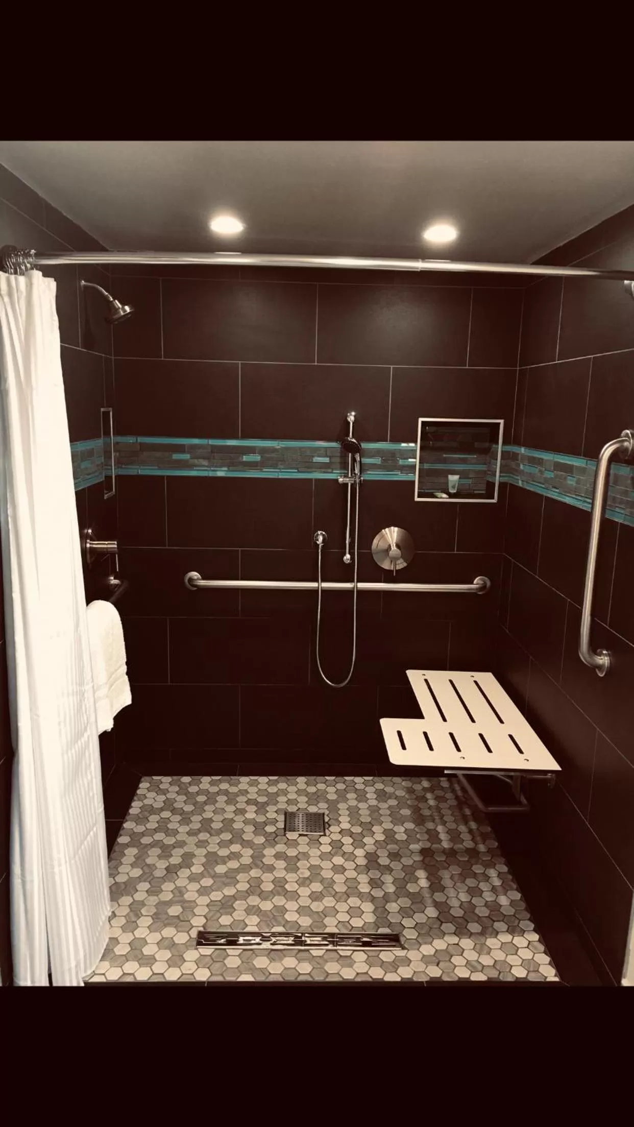 Bathroom in The Lexmar - Dodger Stadium Hollywood