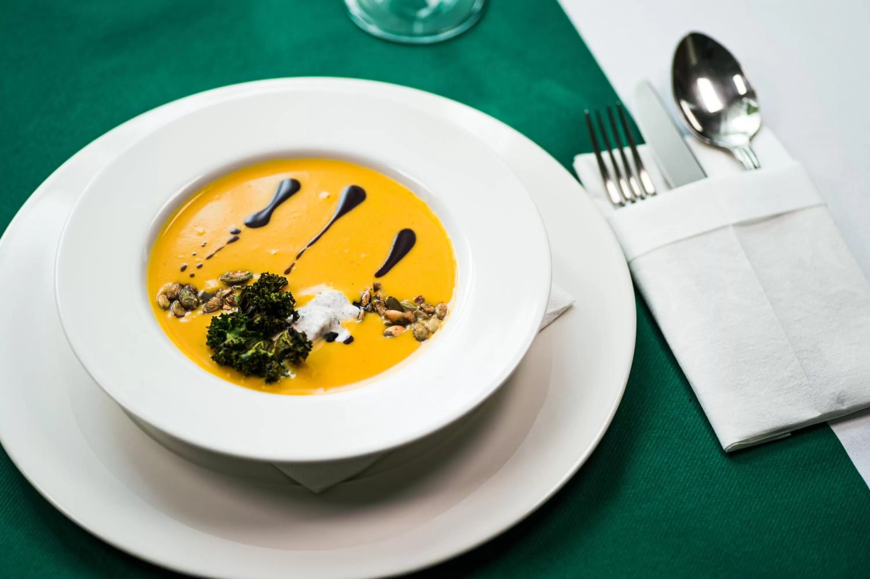 Hotel-Restauracja Platan