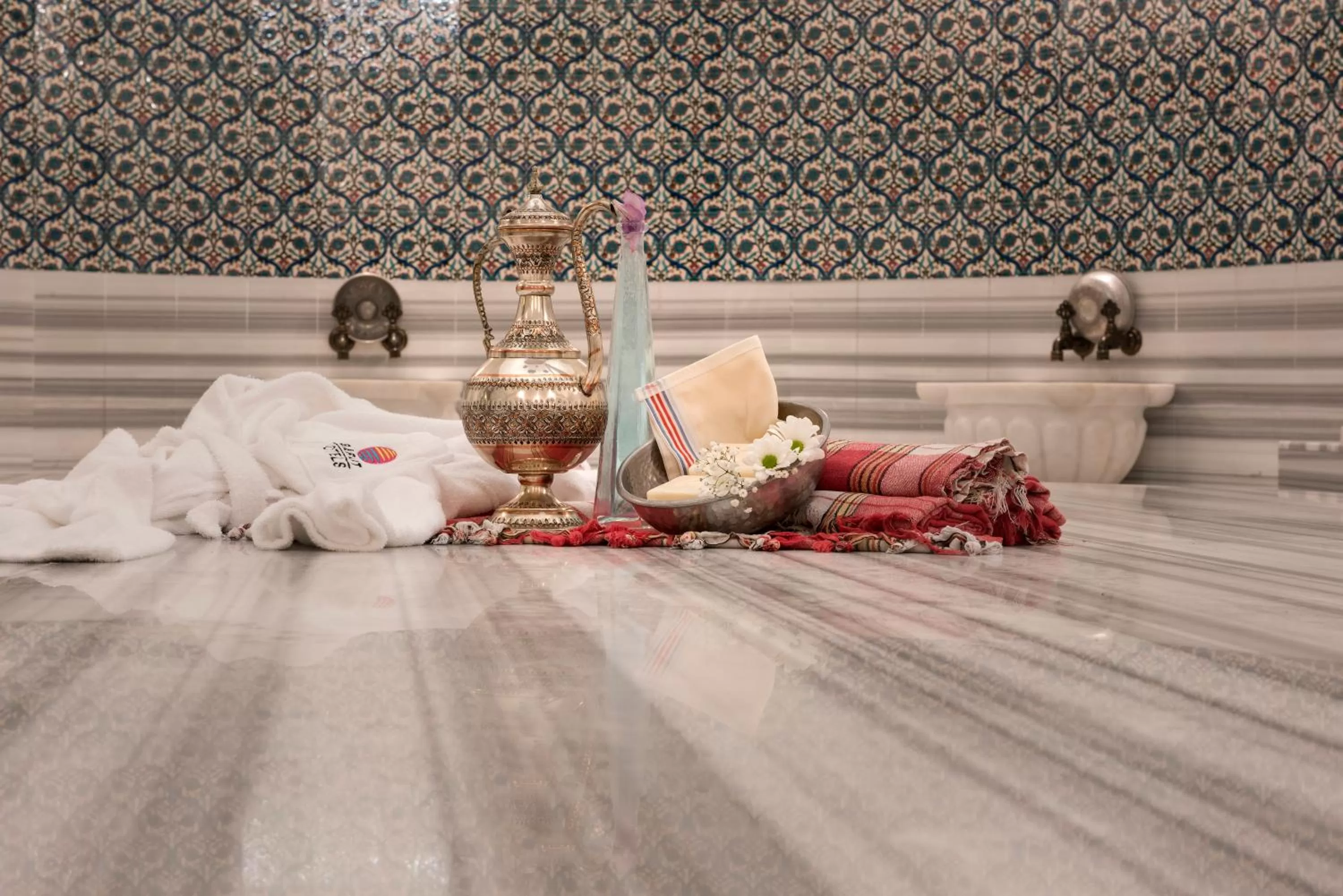 Hot Spring Bath in Barut B Suites