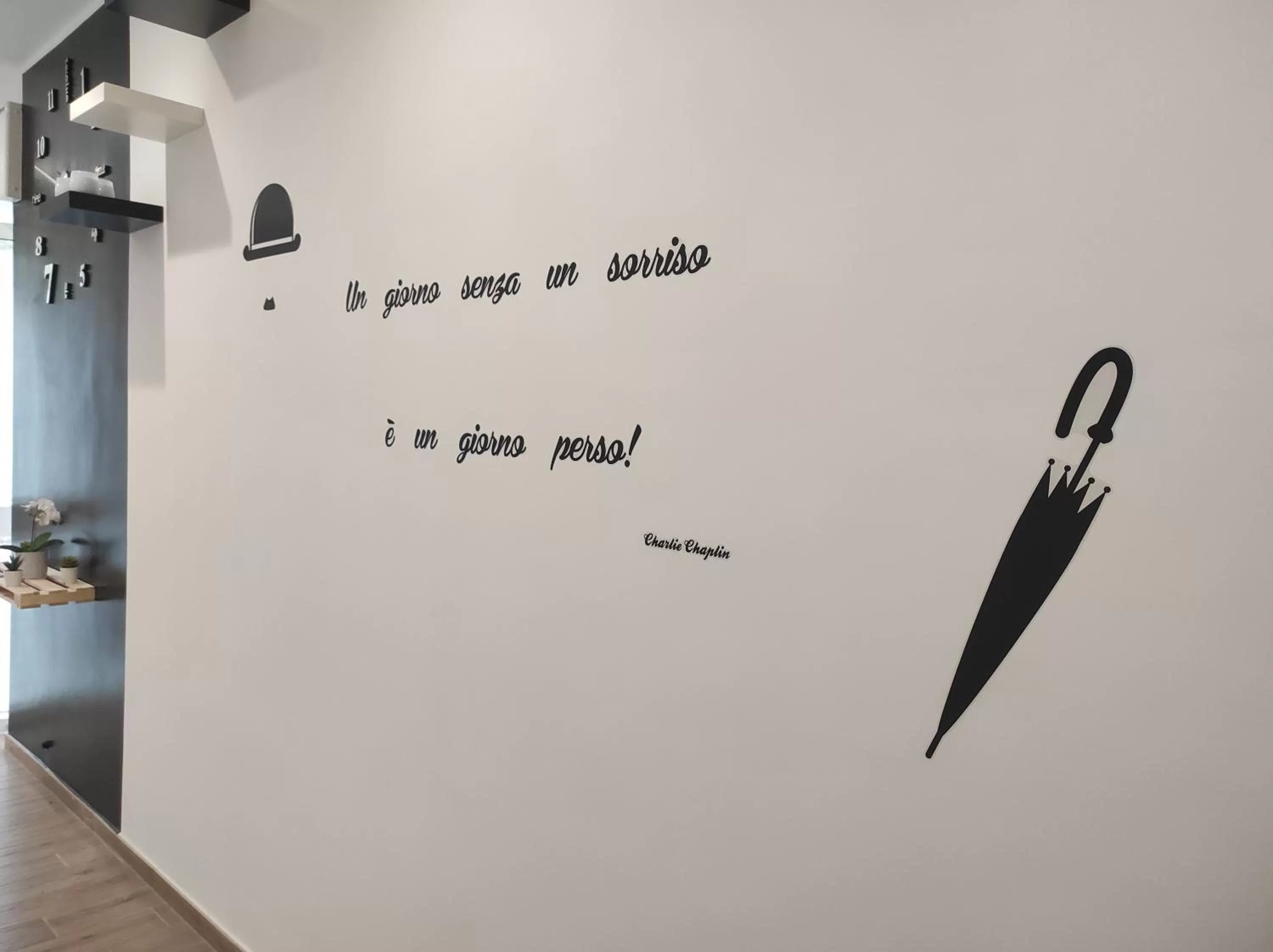 Communal lounge/ TV room in Villa Manto Bed and Breakfast - Torre Annunziata Pompei