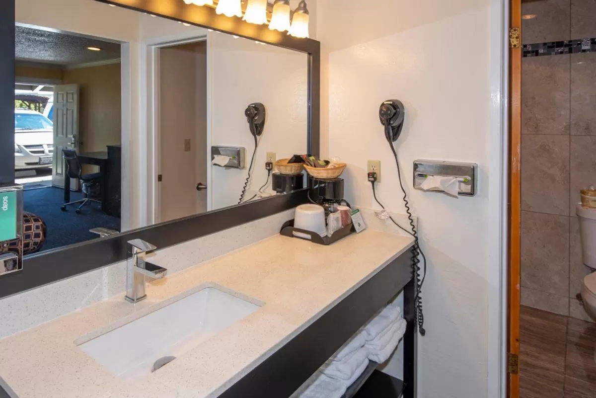 Surf Motel and Gardens