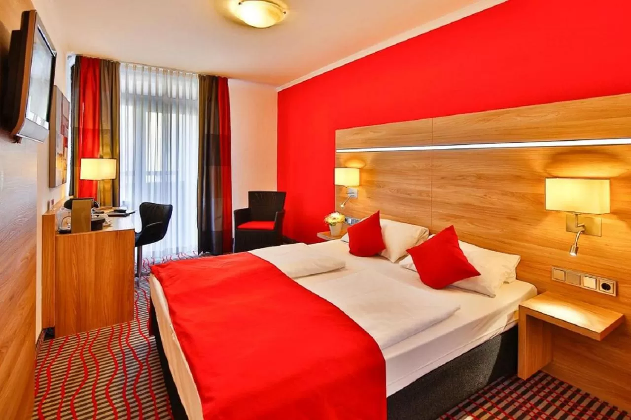 Bedroom, Bed in NP Hotel Wallis