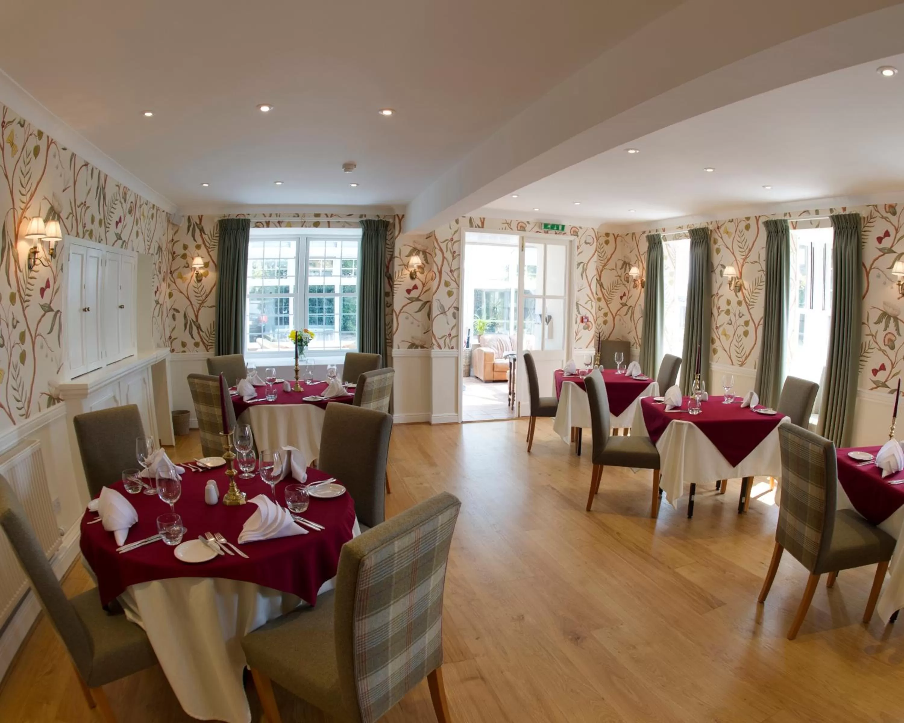 Restaurant/places to eat in Sherbourne House