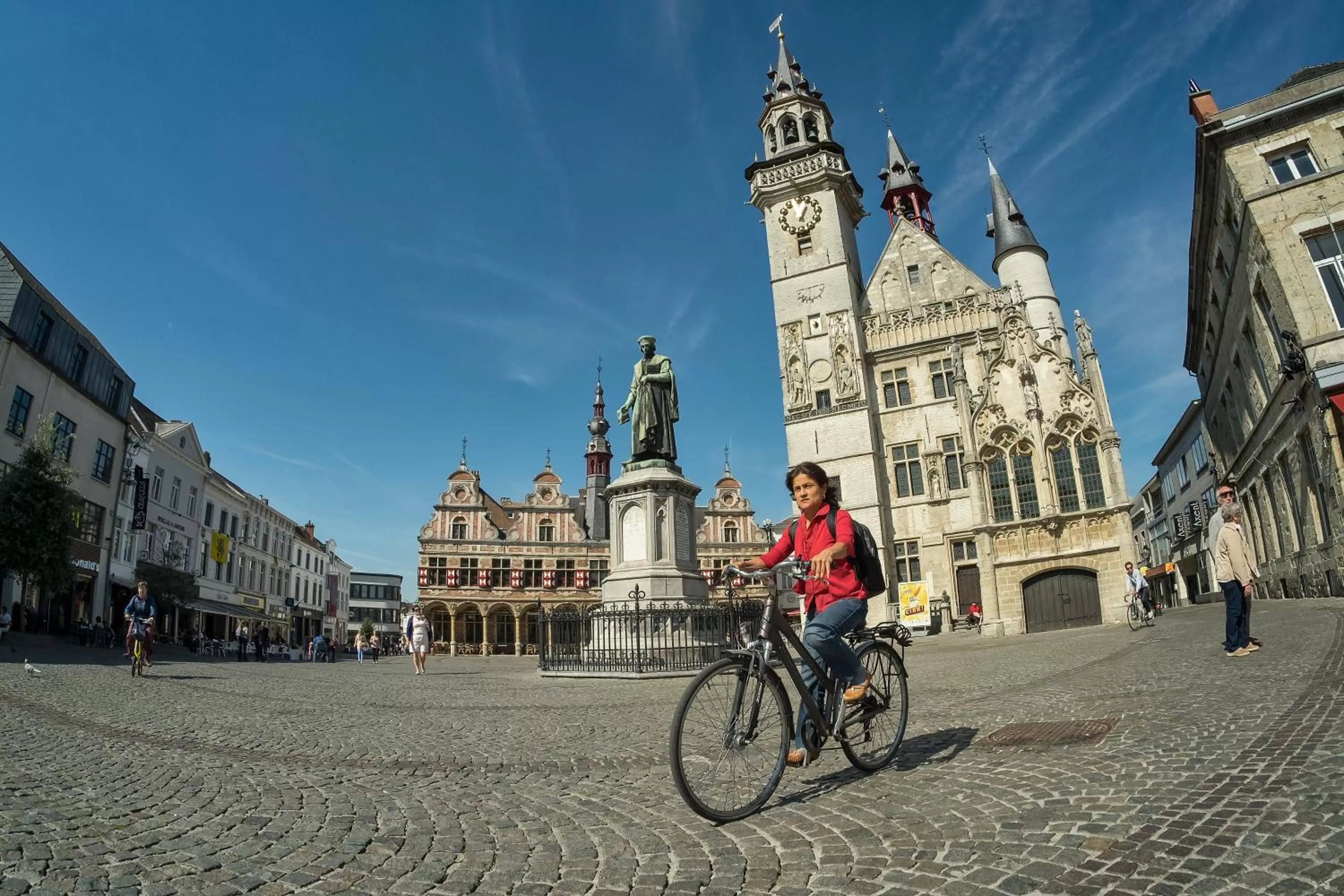 Nearby landmark in Keizershof Hotel Aalst