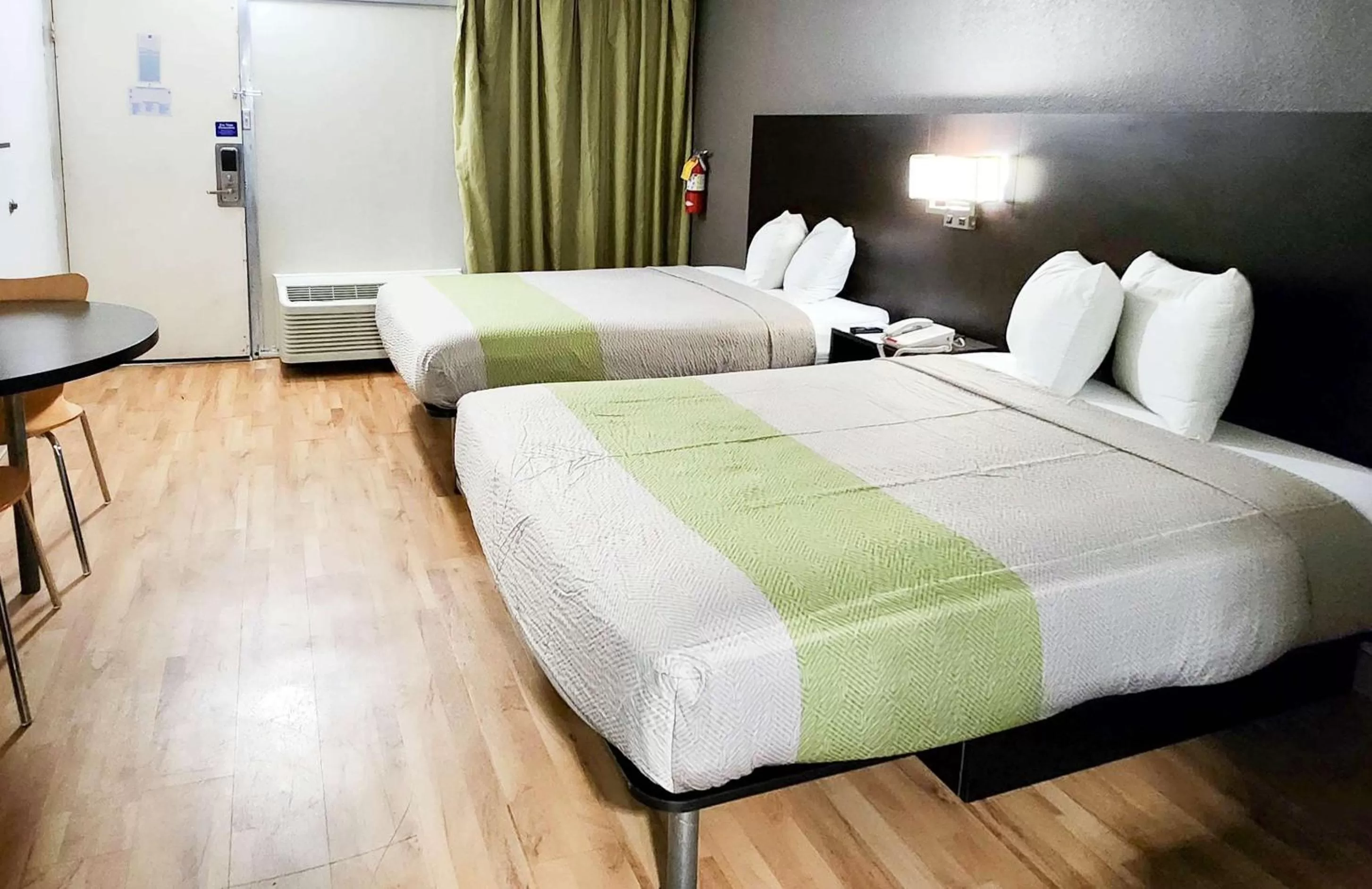 Quadruple Room - Non-Smoking in Motel 6-Columbus, GA - Downtown