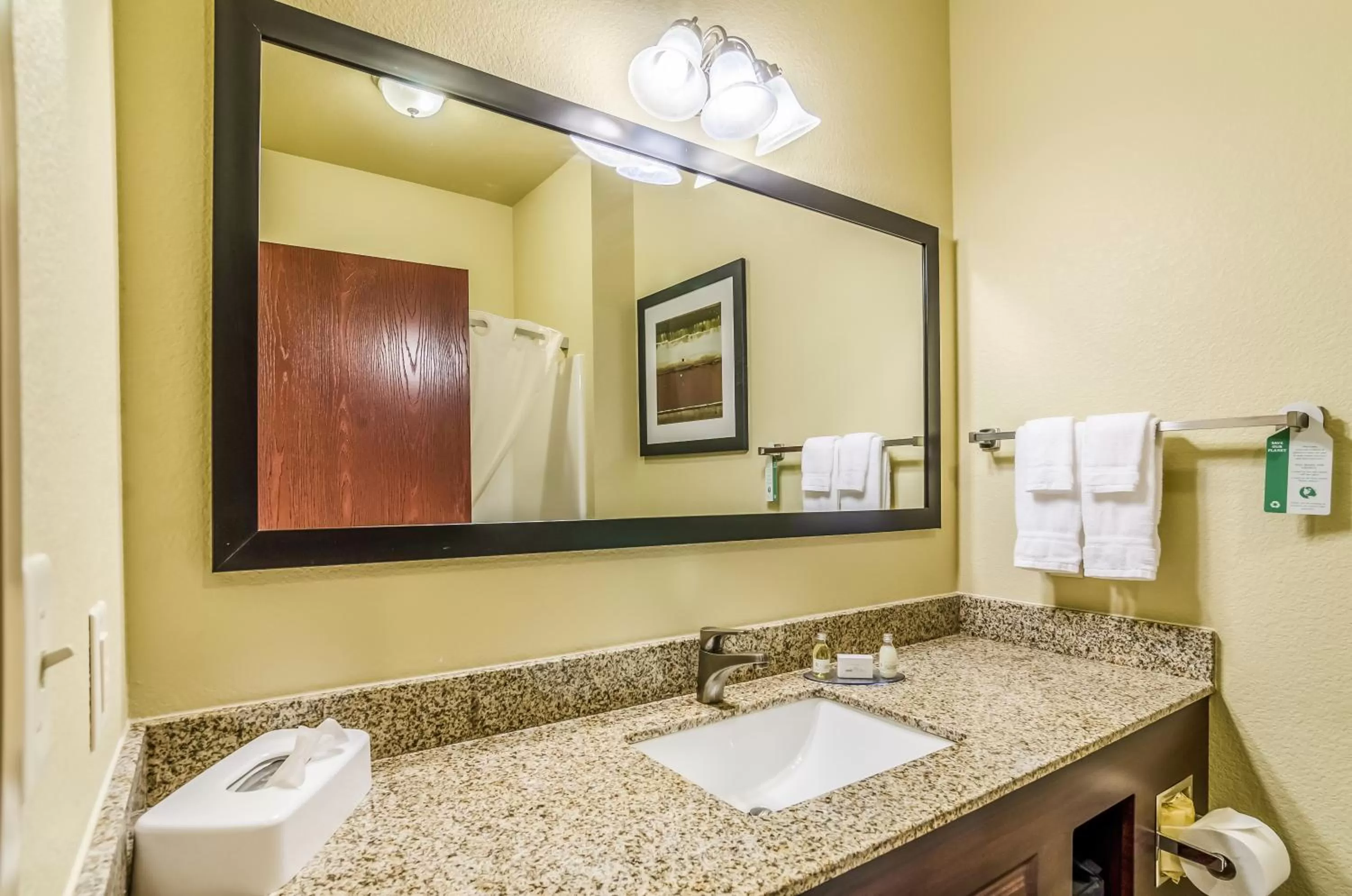 Bathroom in Cobblestone Hotel & Suites - McCook