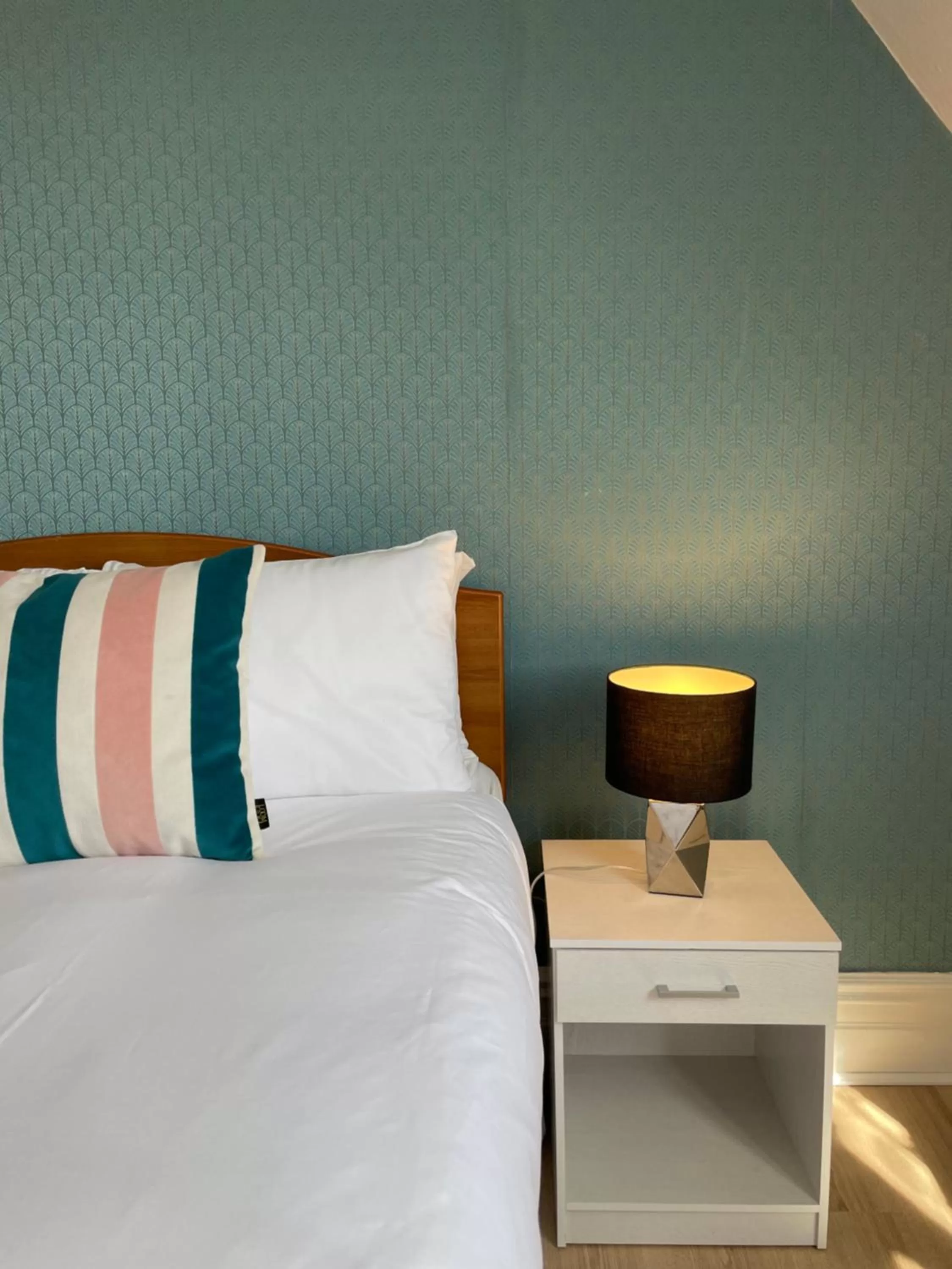 Bedroom, Bed in The Silver How