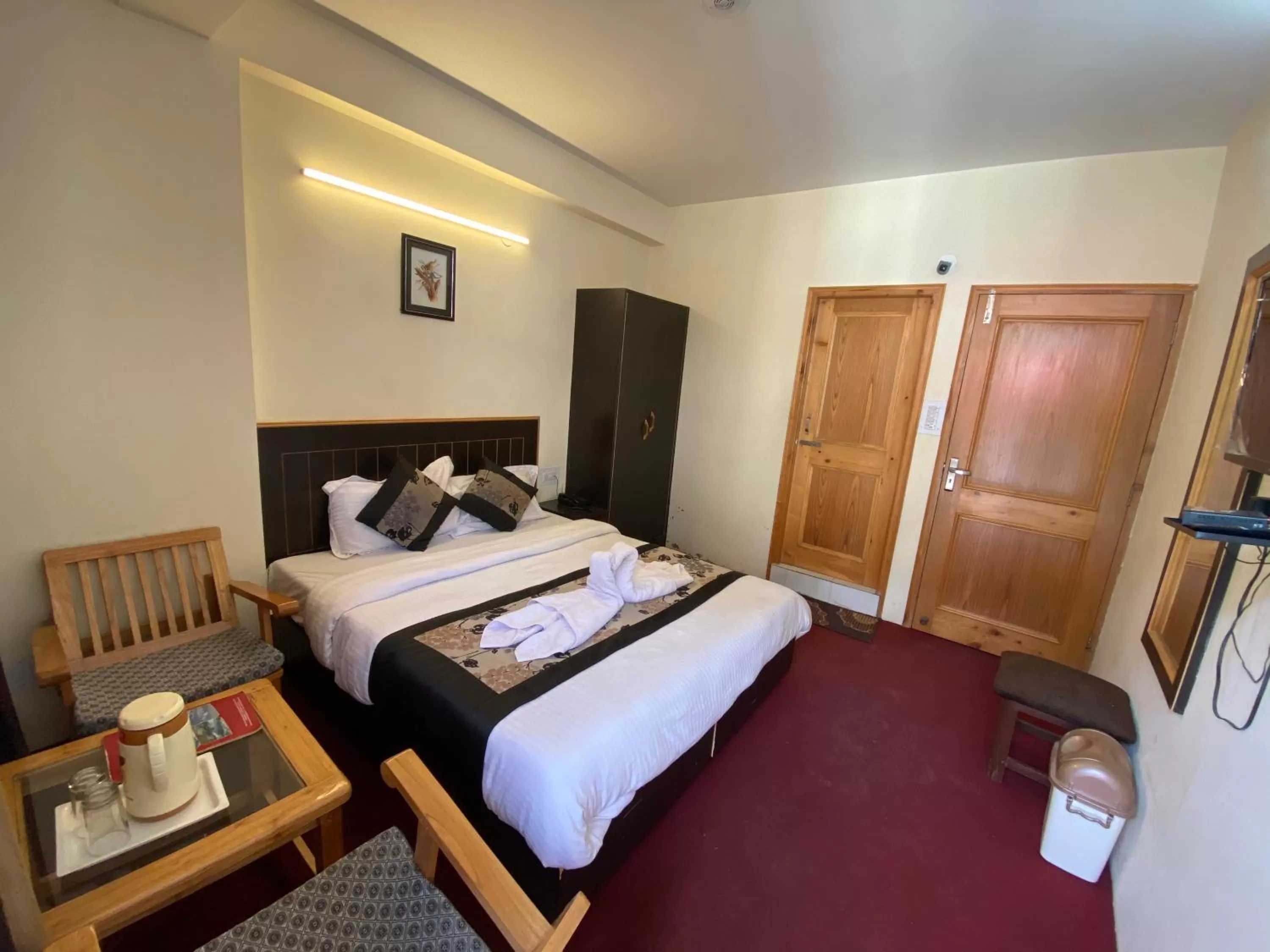 Photo of the whole room in The Destination Manali