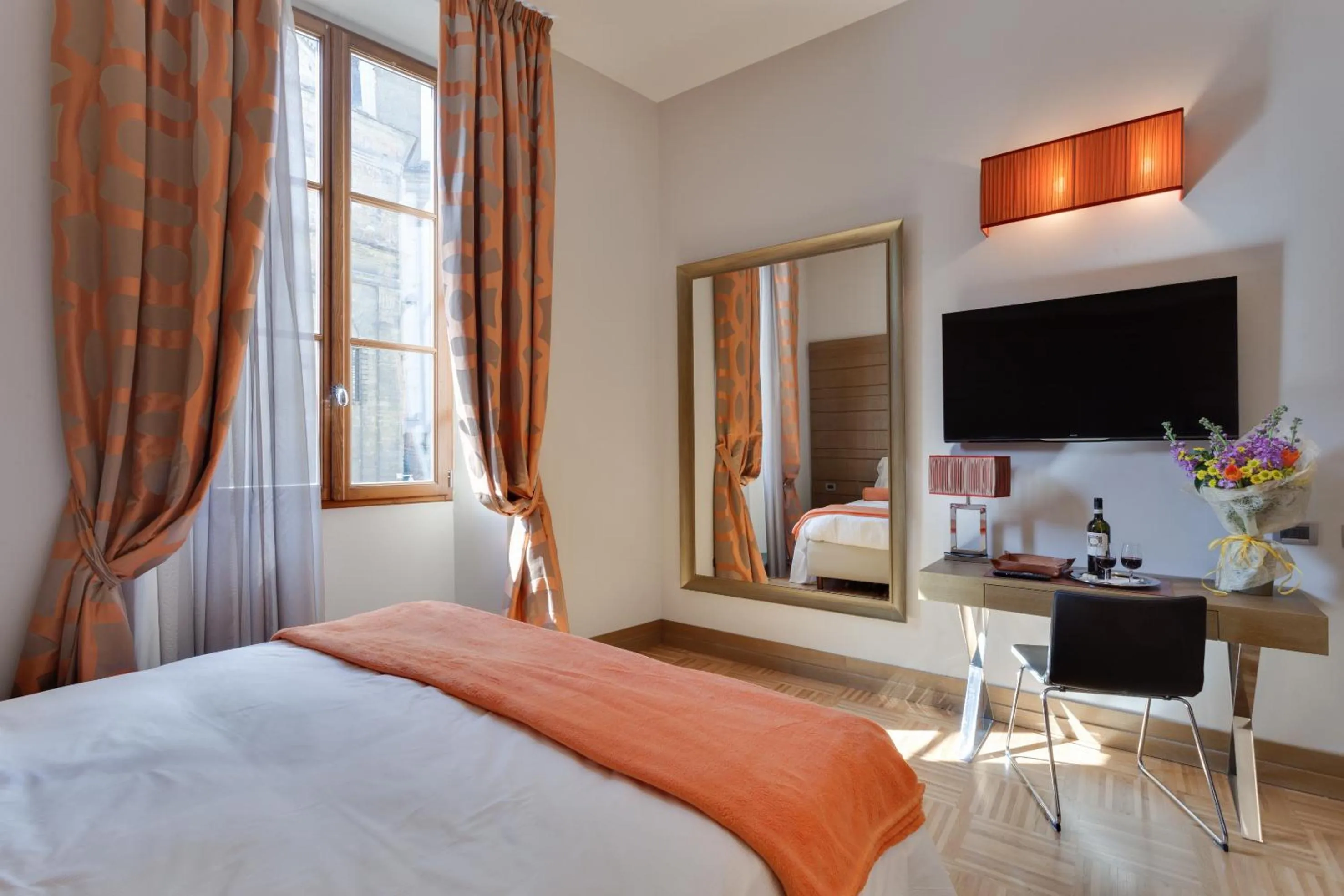 Photo of the whole room, Bed in Solo Experience Hotel