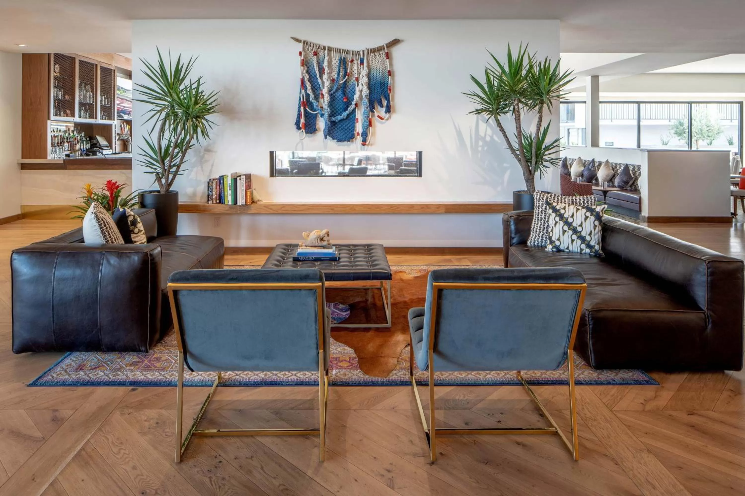 Lounge or bar in Hotel Adeline, Scottsdale, a Tribute Portfolio Hotel