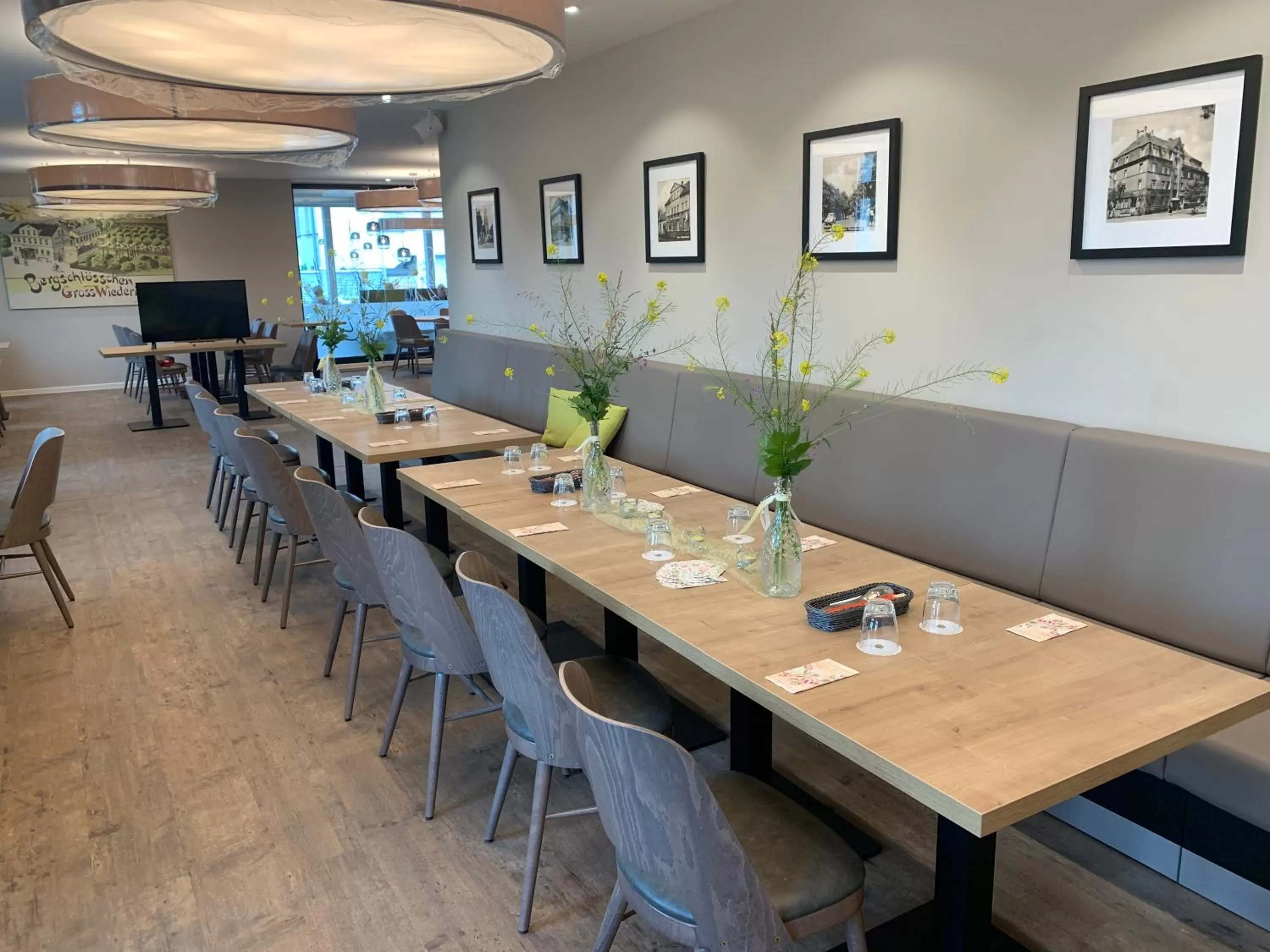 Restaurant/Places to Eat in th Hotel Leipzig Messe