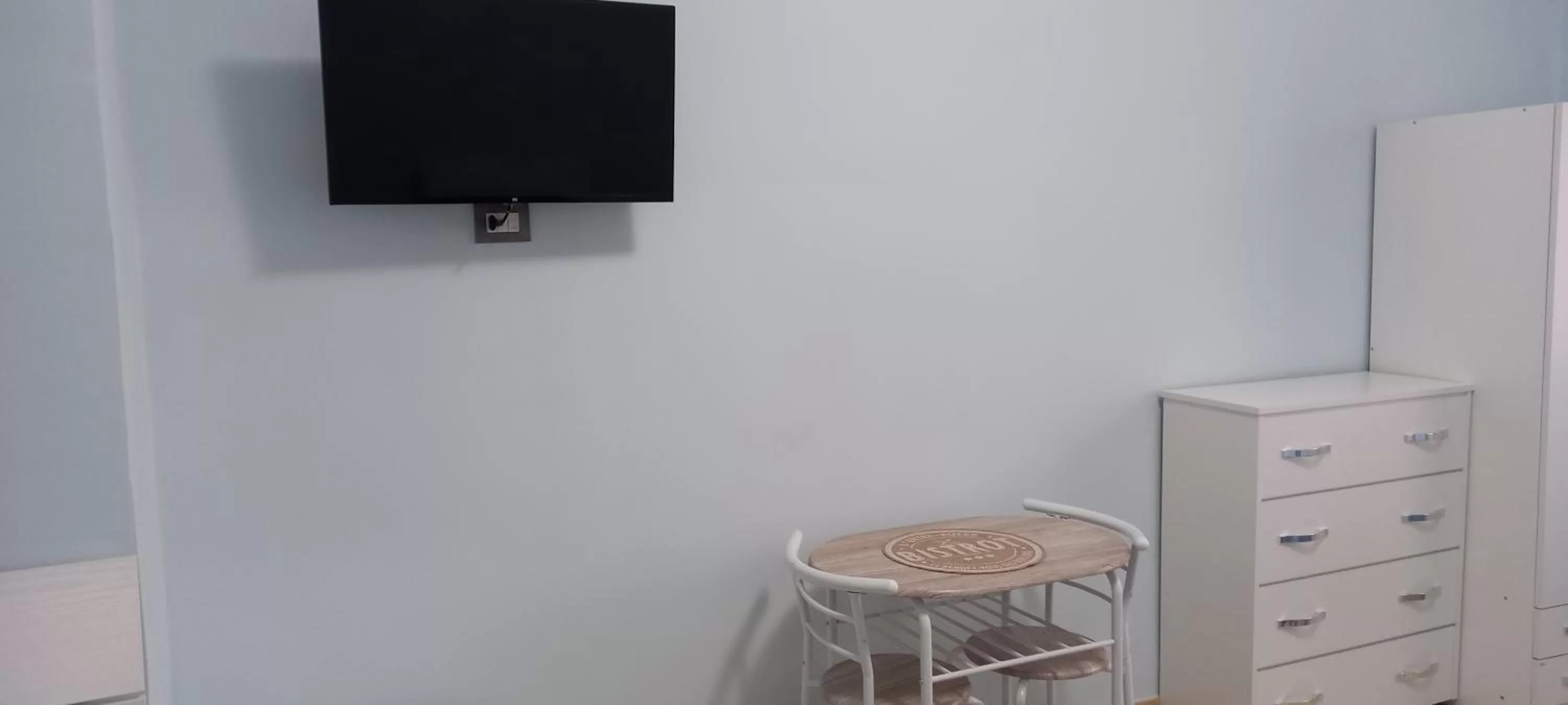 TV/Entertainment Center in Diana