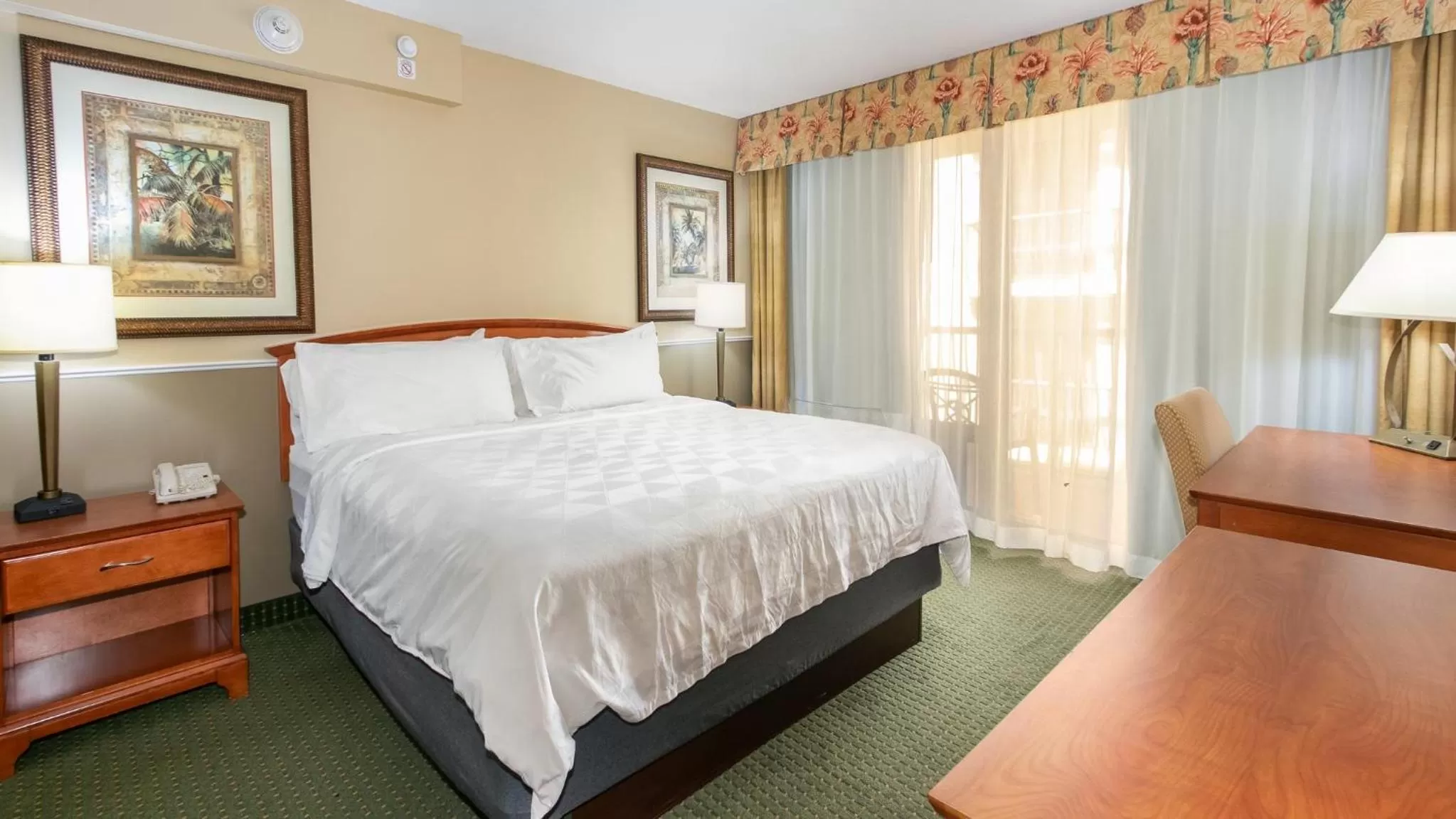 One-Bedroom Suite with King Bed and Balcony in Holiday Inn & Suites Clearwater Beach by IHG