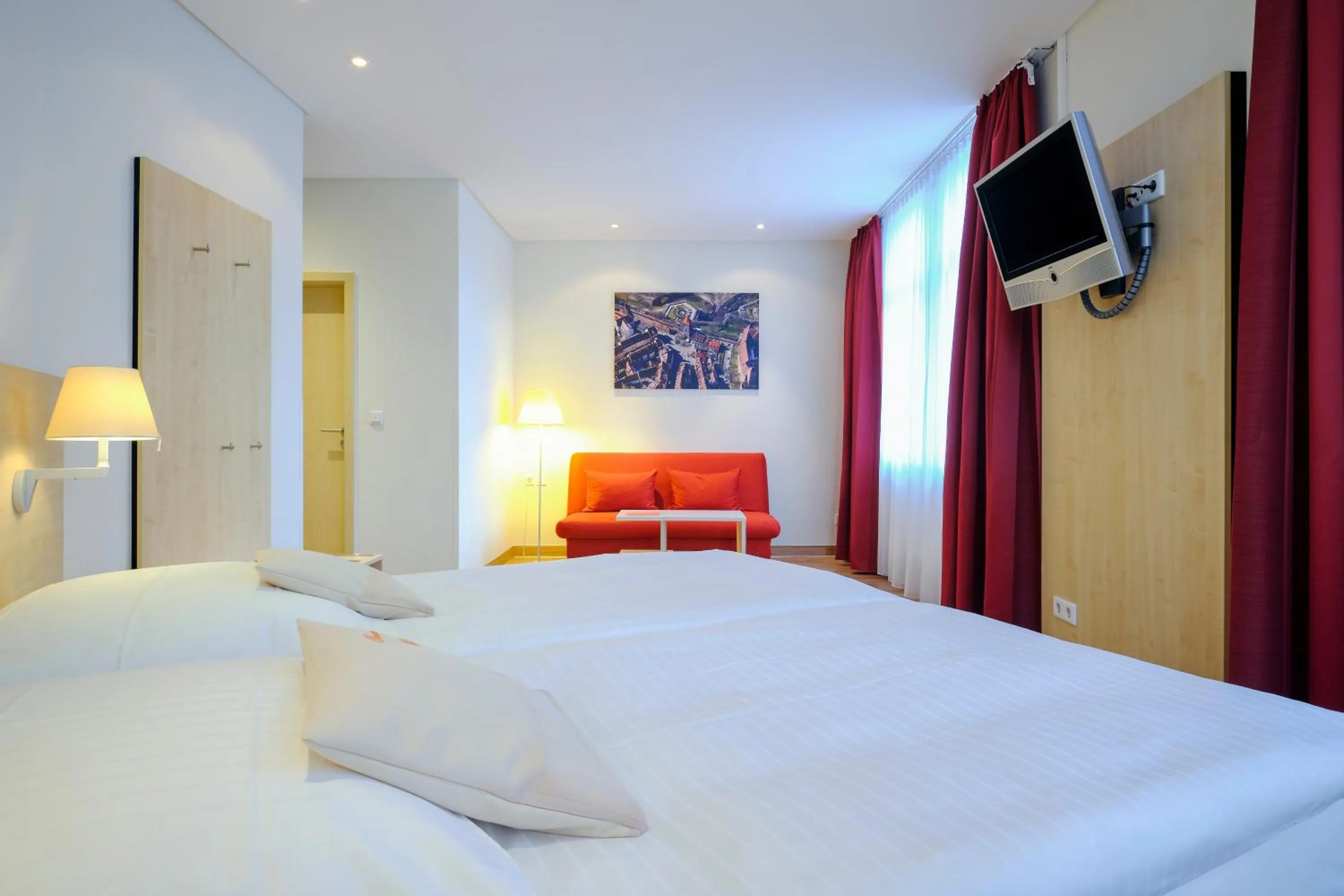 Bedroom, Bed in Hotel VICTORIA Nürnberg