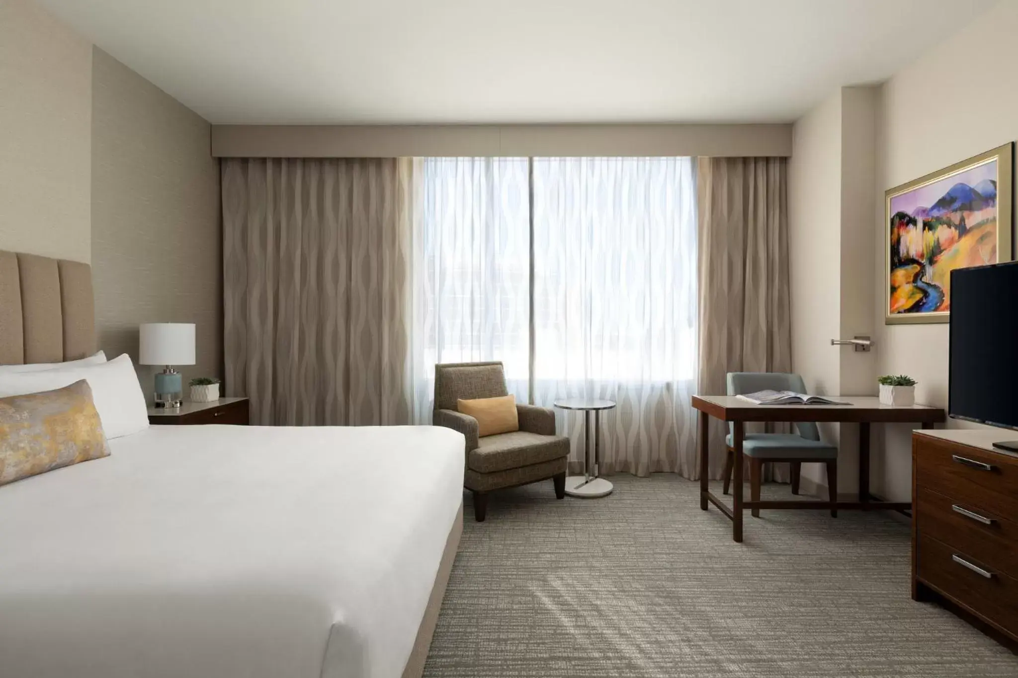 Classic King Room in InterContinental Houston by IHG Classic King Room in InterContinental Houston by IHG