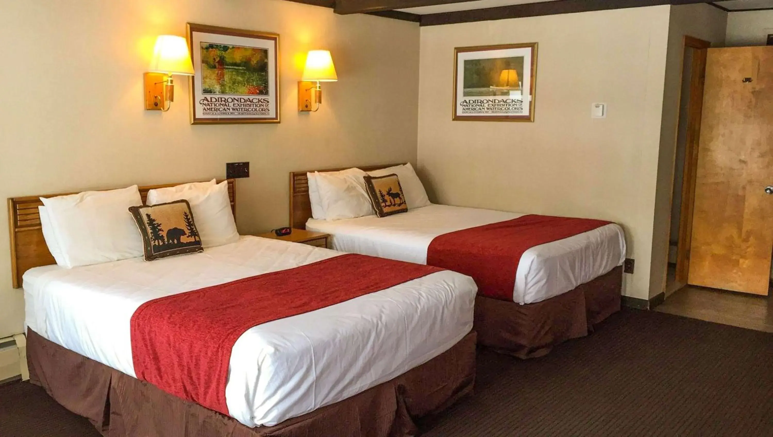Standard Queen Room with Two Queen Beds in Adirondack Lodge Old Forge Standard Queen Room with Two Queen Beds in Adirondack Lodge Old Forge