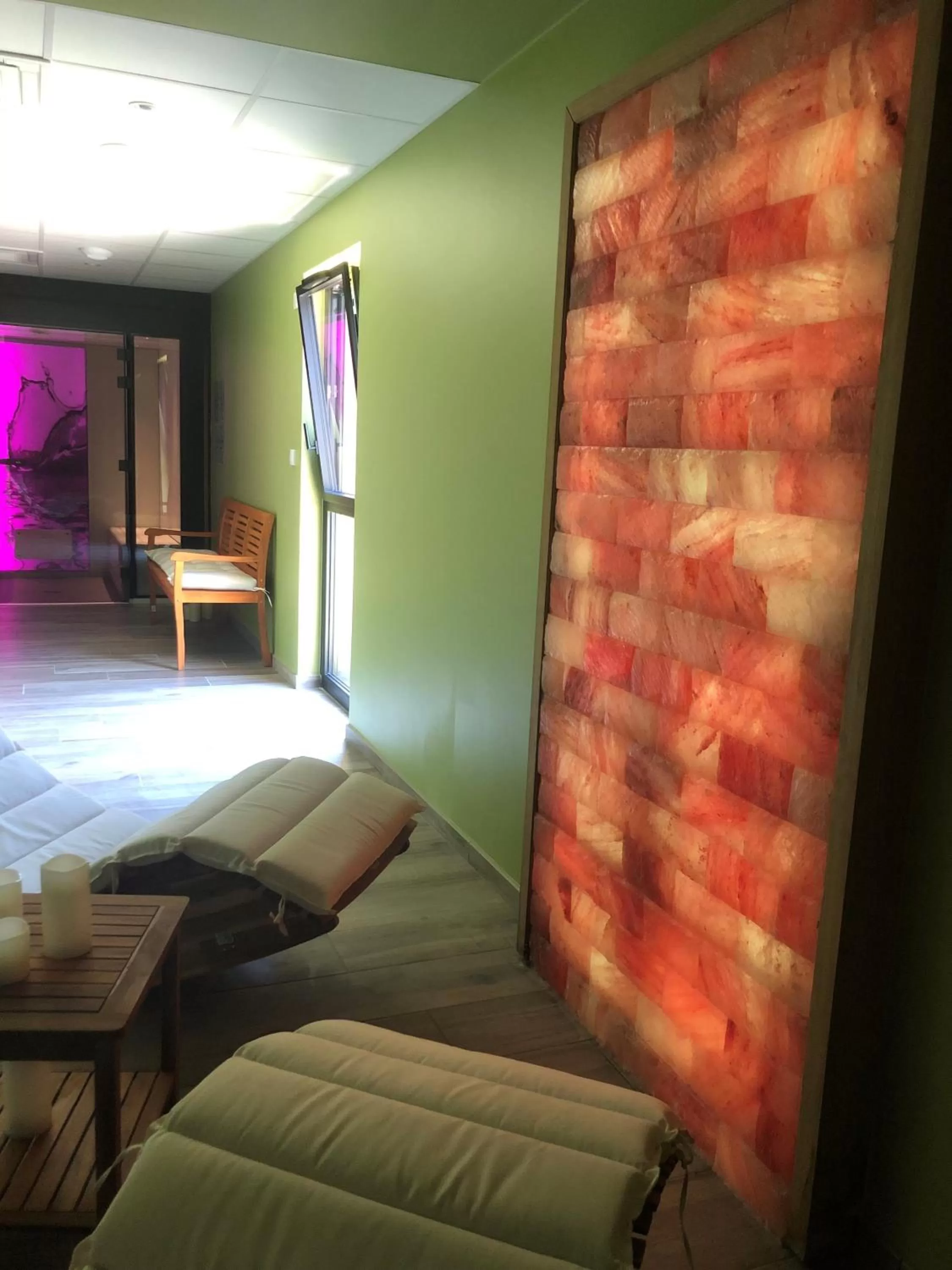 Seating area in Hôtel Restaurant AKENA Molinges - La Brocatelle