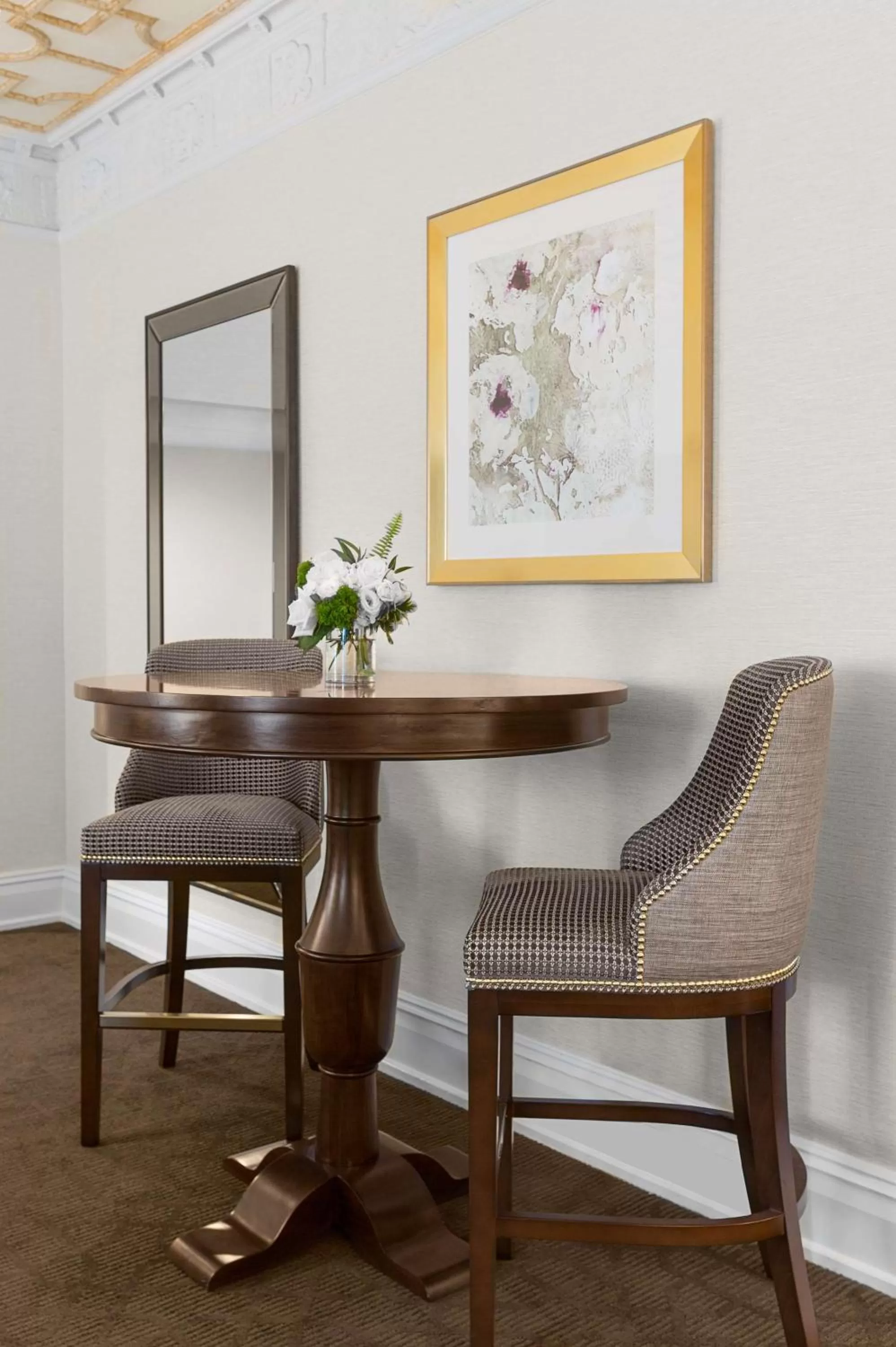 Photo of the whole room in The Royal Sonesta Chase Park Plaza St Louis