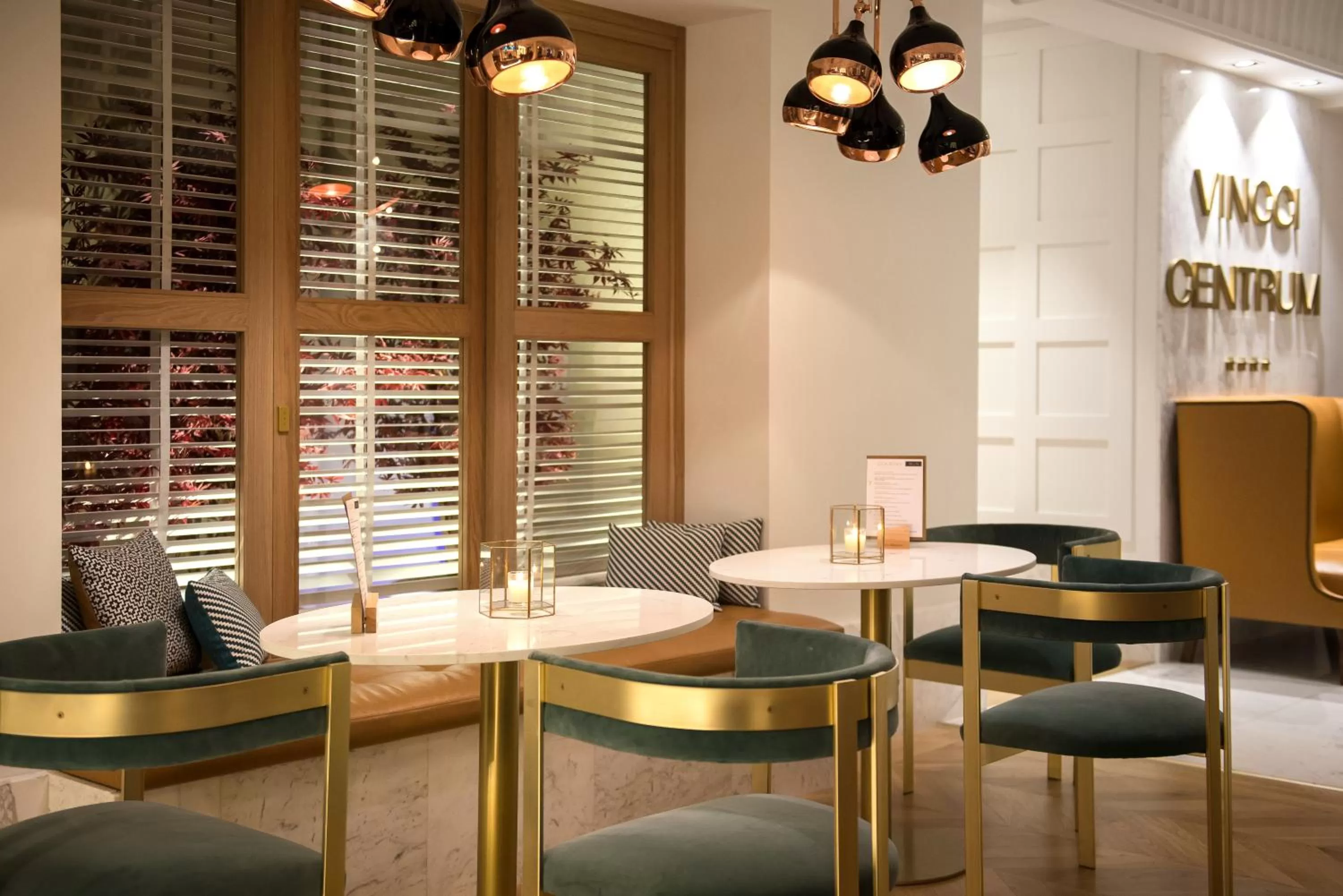 Restaurant/places to eat in Vincci Centrum