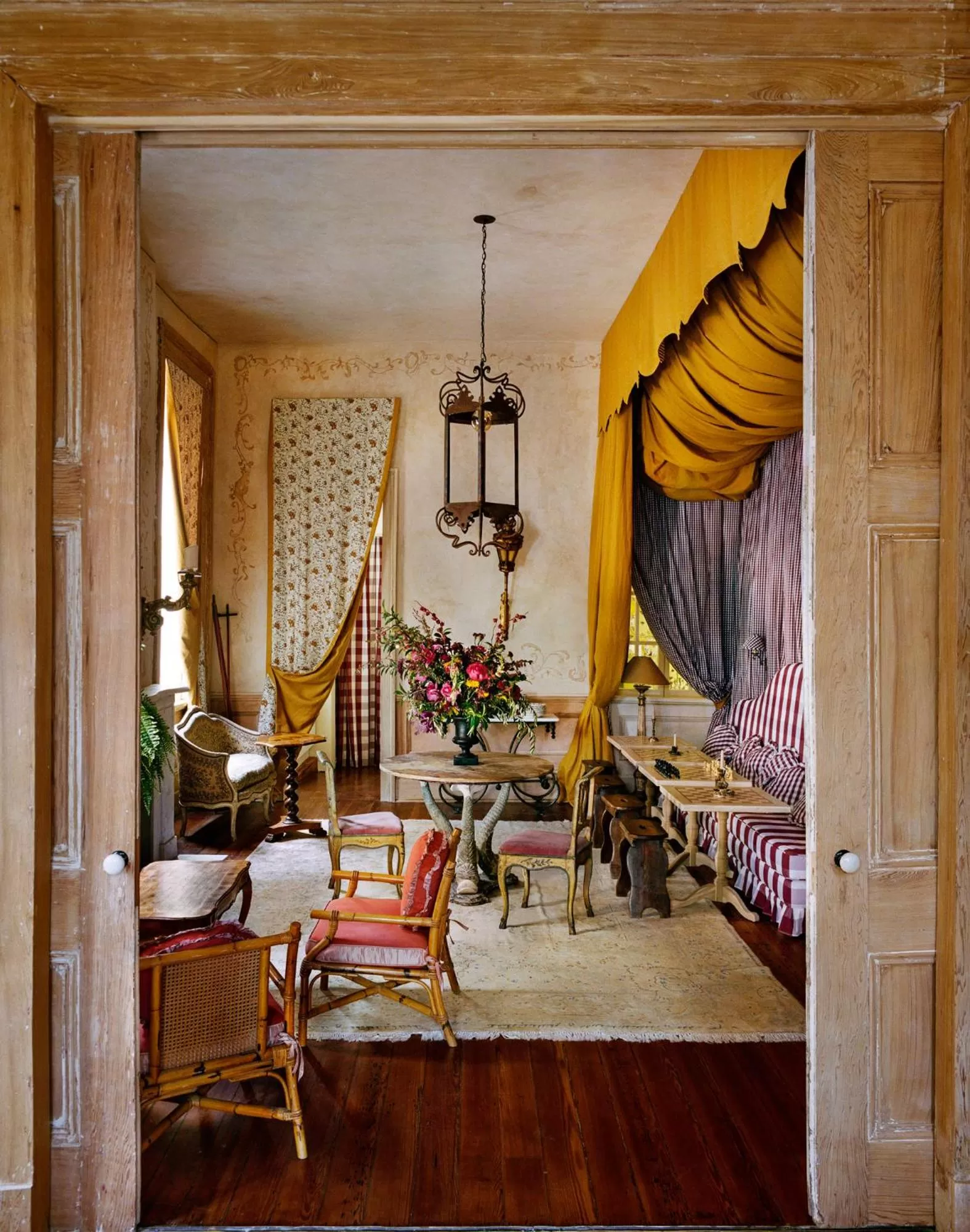 Lounge or bar, Bed in Hotel Peter and Paul, an Ash Hotel