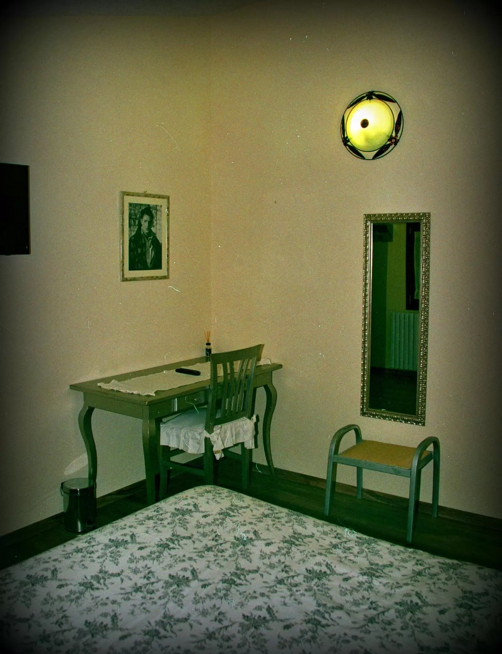 Decorative detail, Bed in Locanda del Viandante