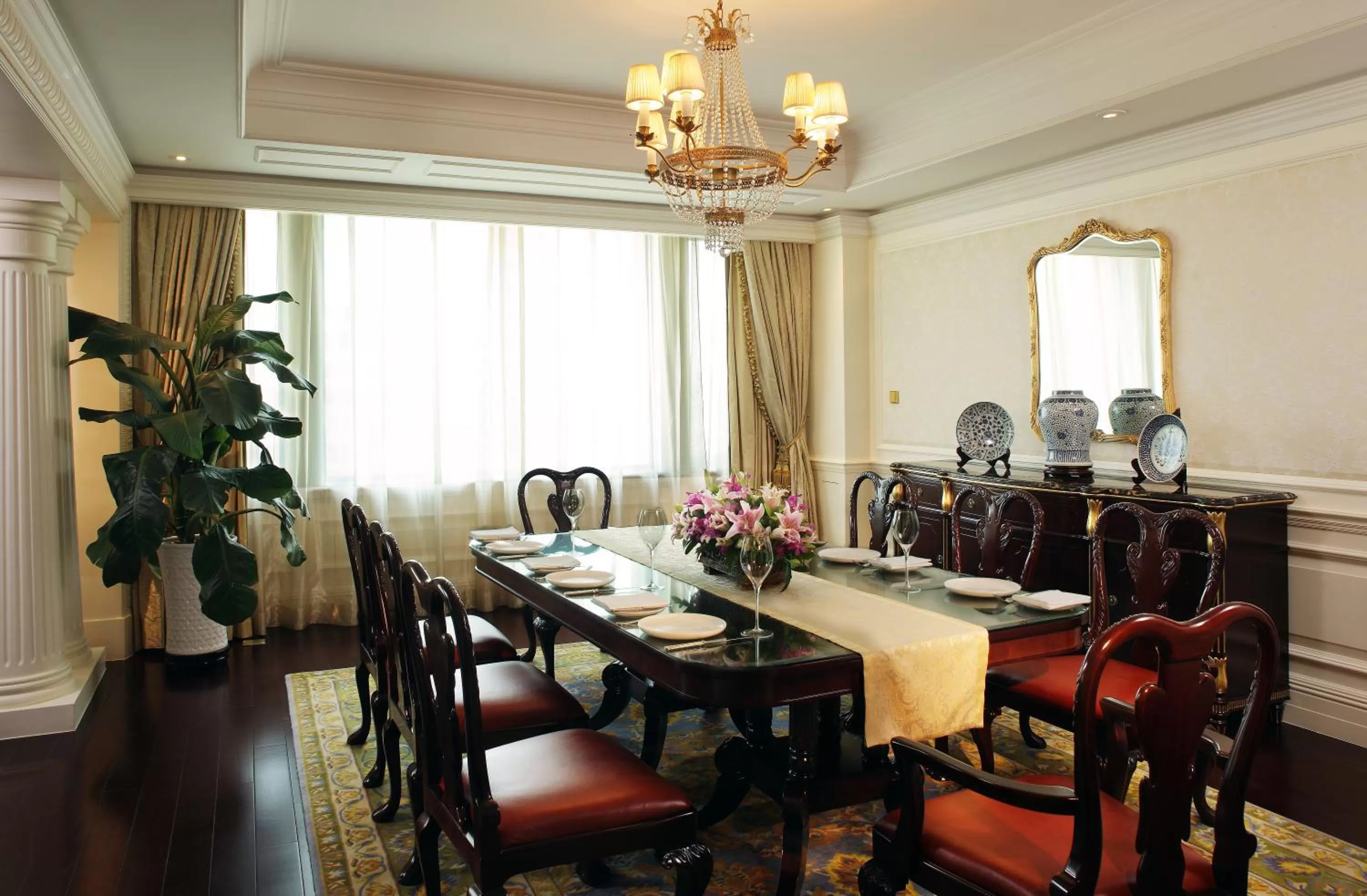 Living room in The Ritz-Carlton Beijing