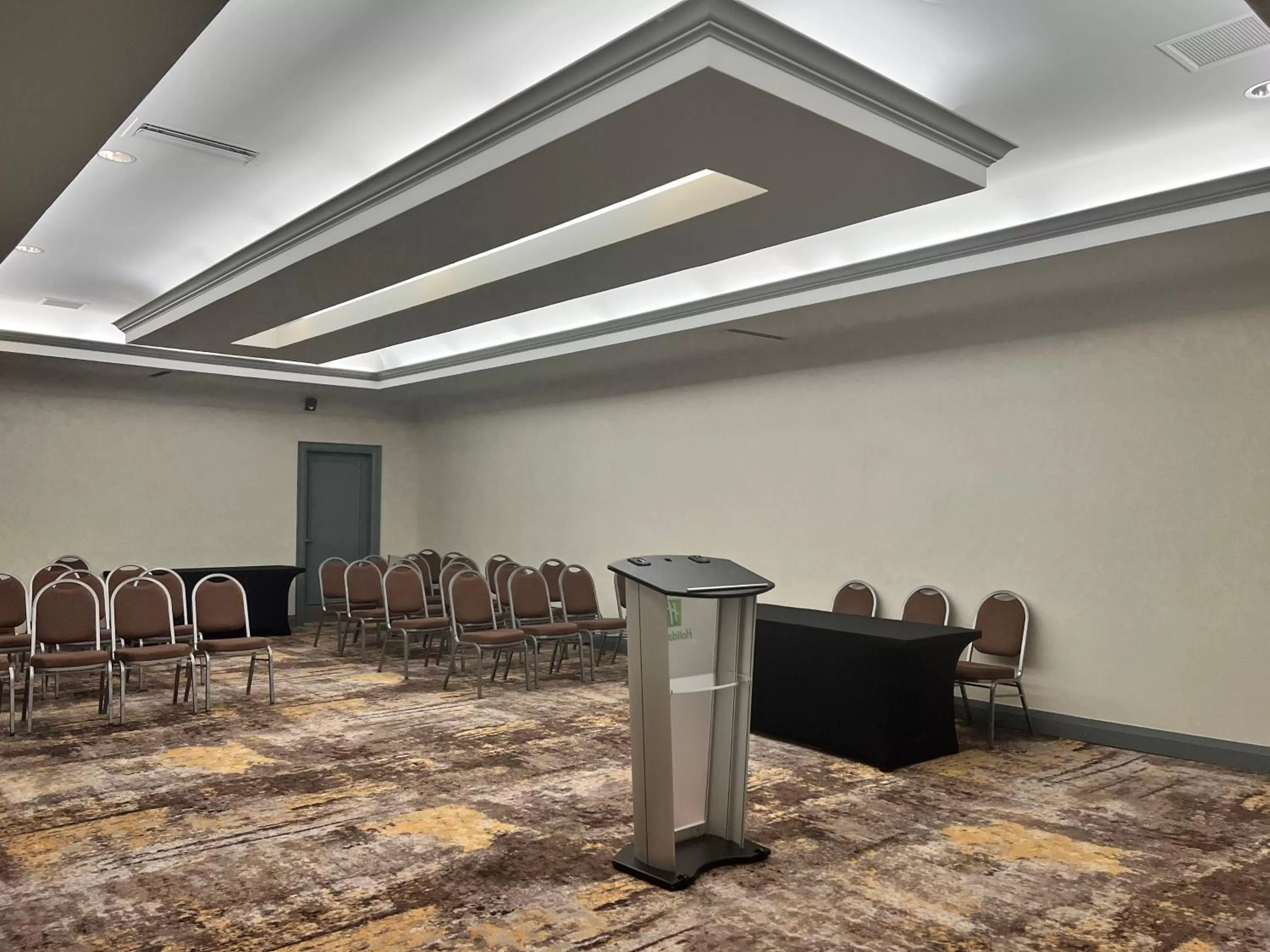 Meeting/conference room in Holiday Inn Toronto Airport East by IHG
