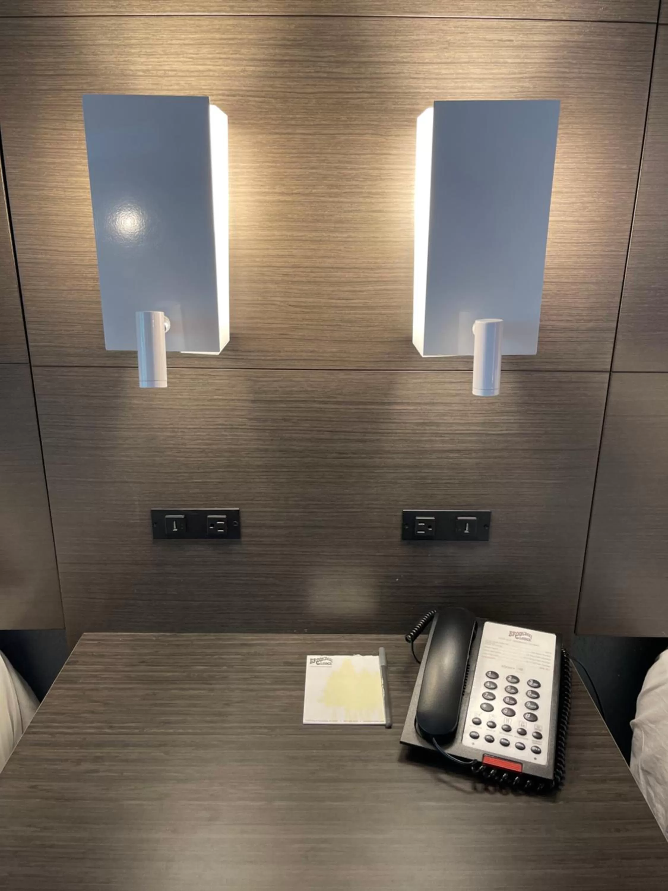 Bedroom in The Historic Brookdale Lodge, Santa Cruz Mountains