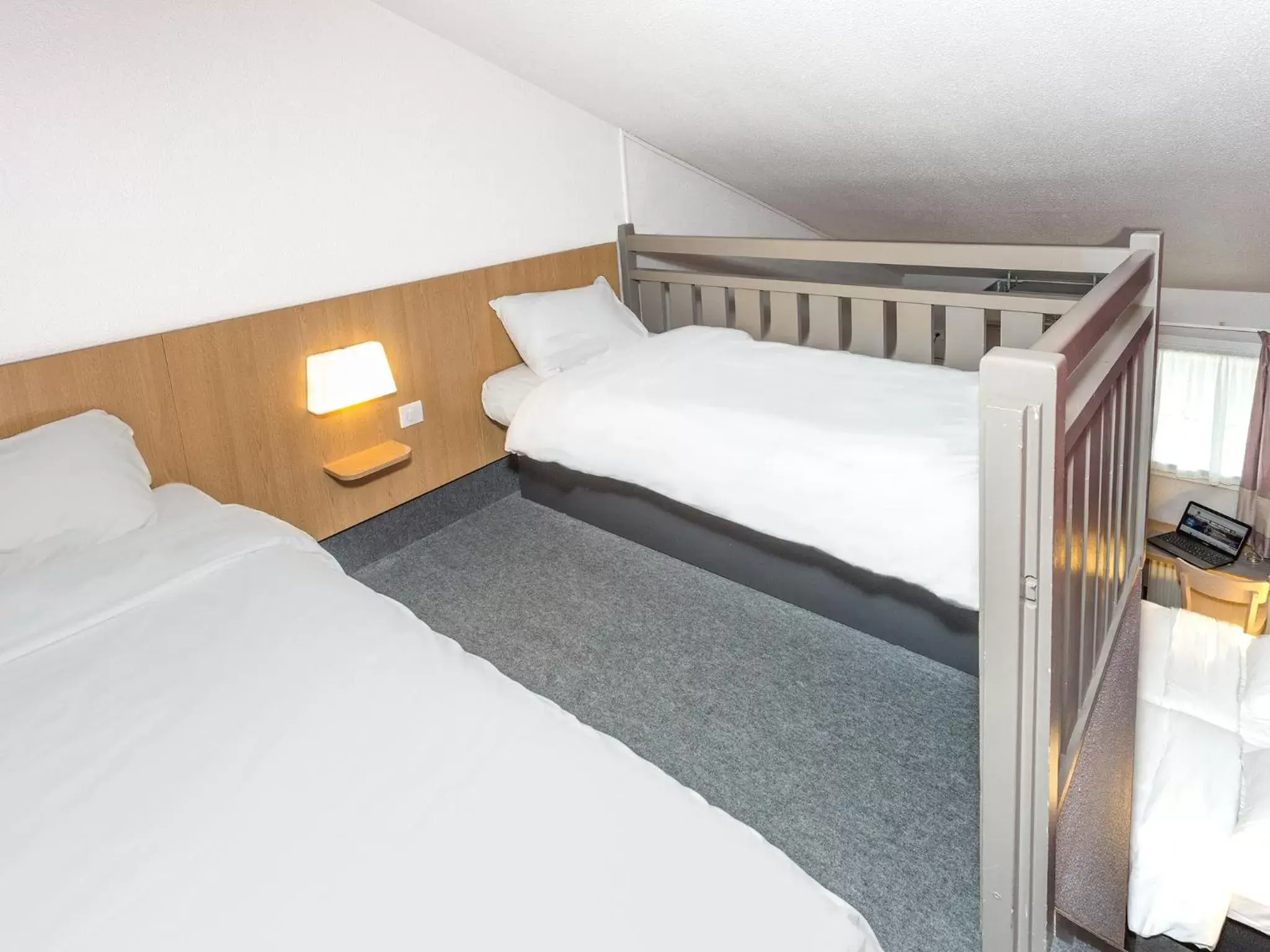 Classic Quadruple Room in B&B HOTEL Metz Augny Classic Quadruple Room in B&B HOTEL Metz Augny