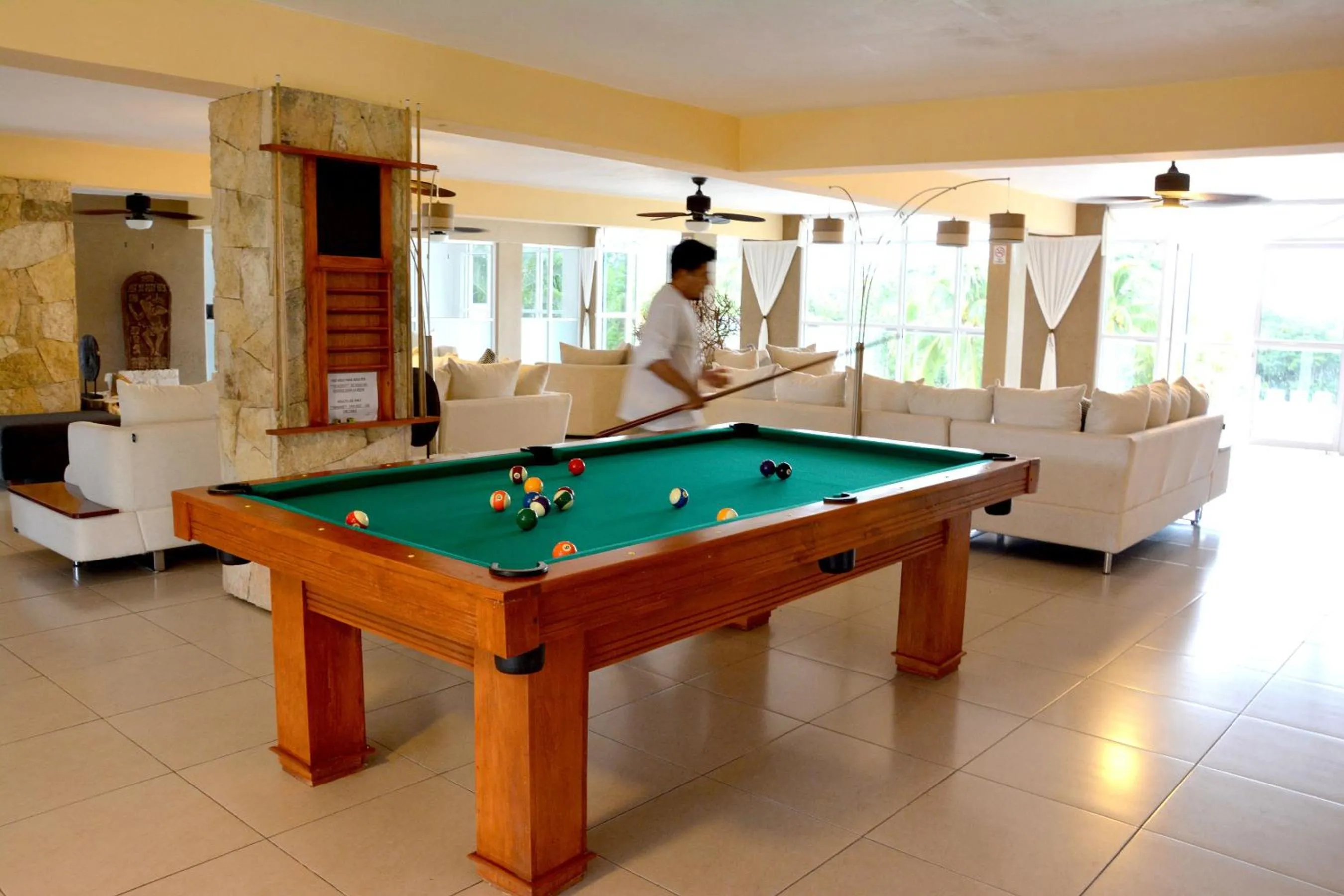 Billiard in Uxmal Resort Maya
