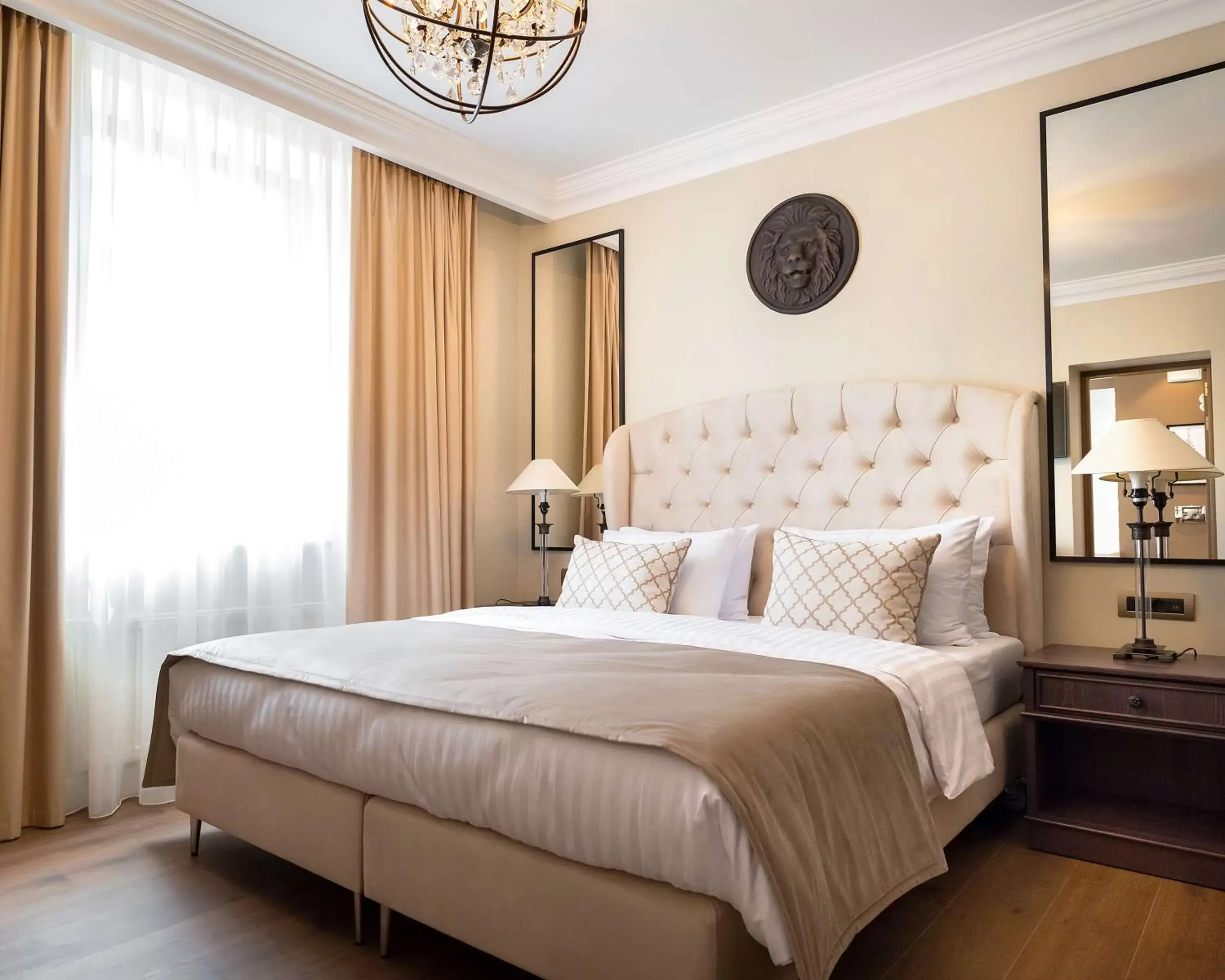 Executive Apartment with King Bed and City View in Best Western Plus Market Square Lviv Executive Apartment with King Bed and City View in Best Western Plus Market Square Lviv