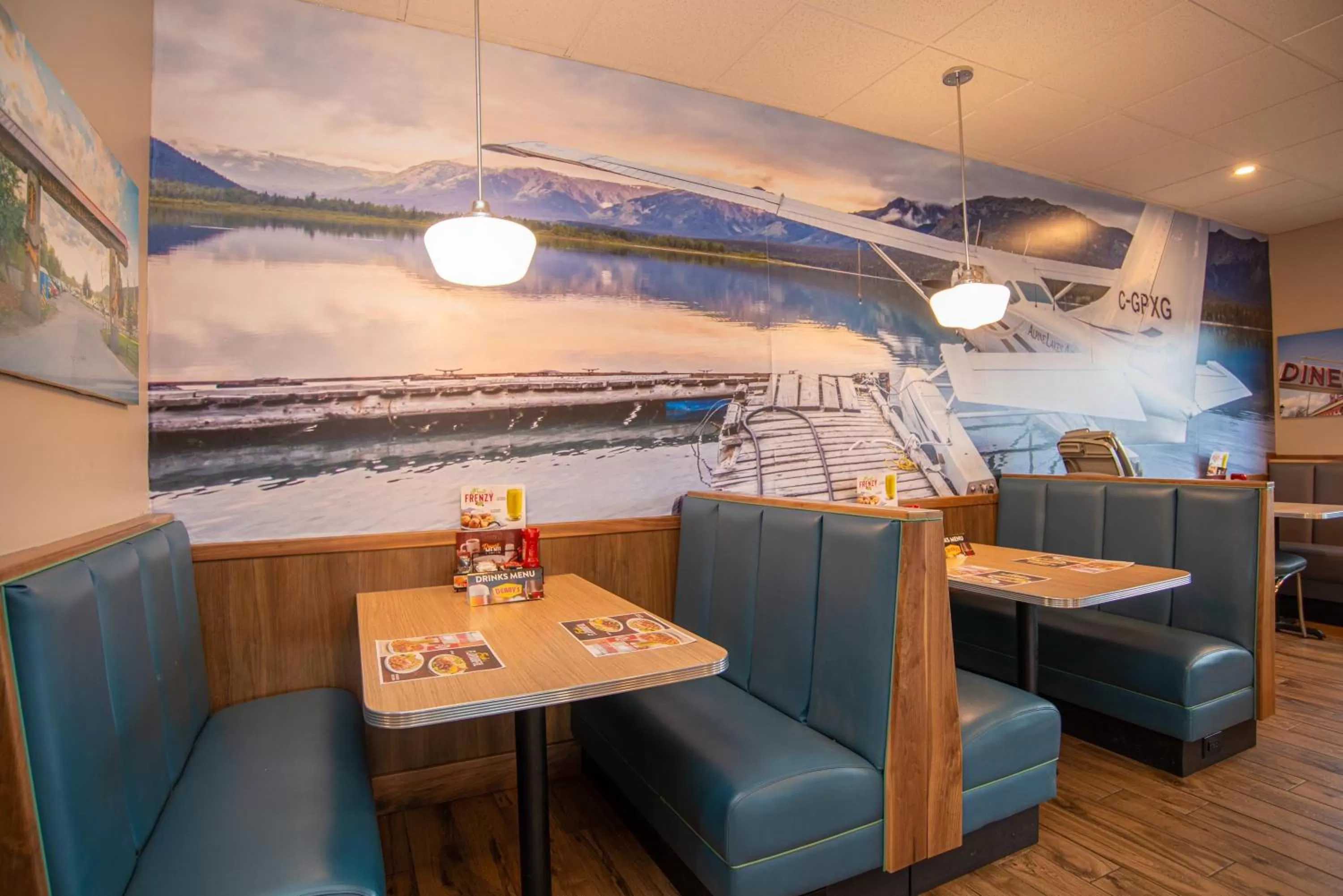 Restaurant/places to eat in Sandman Hotel & Suites Williams Lake