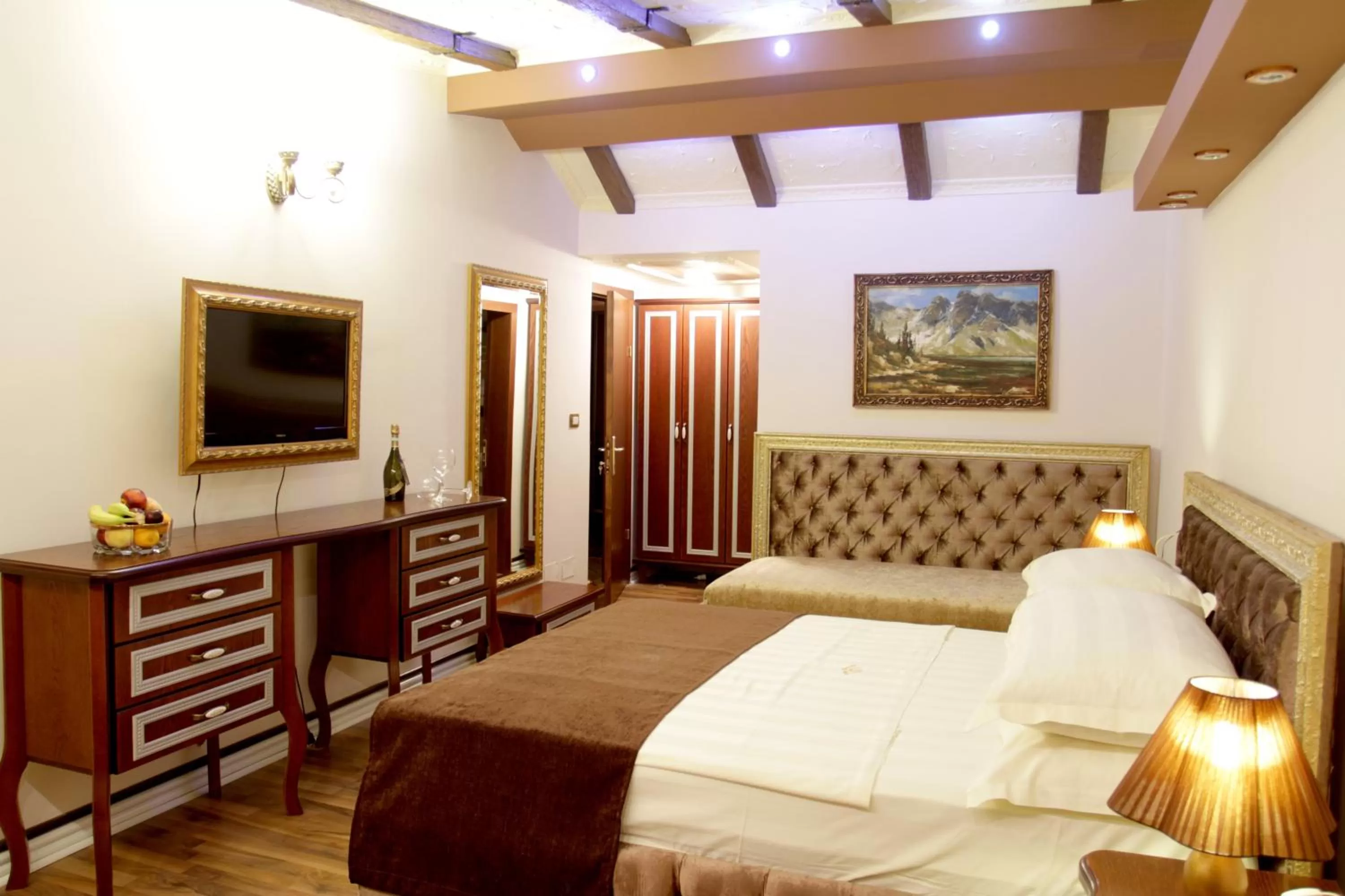 Bed in Hotel Villa Fernando Tirana